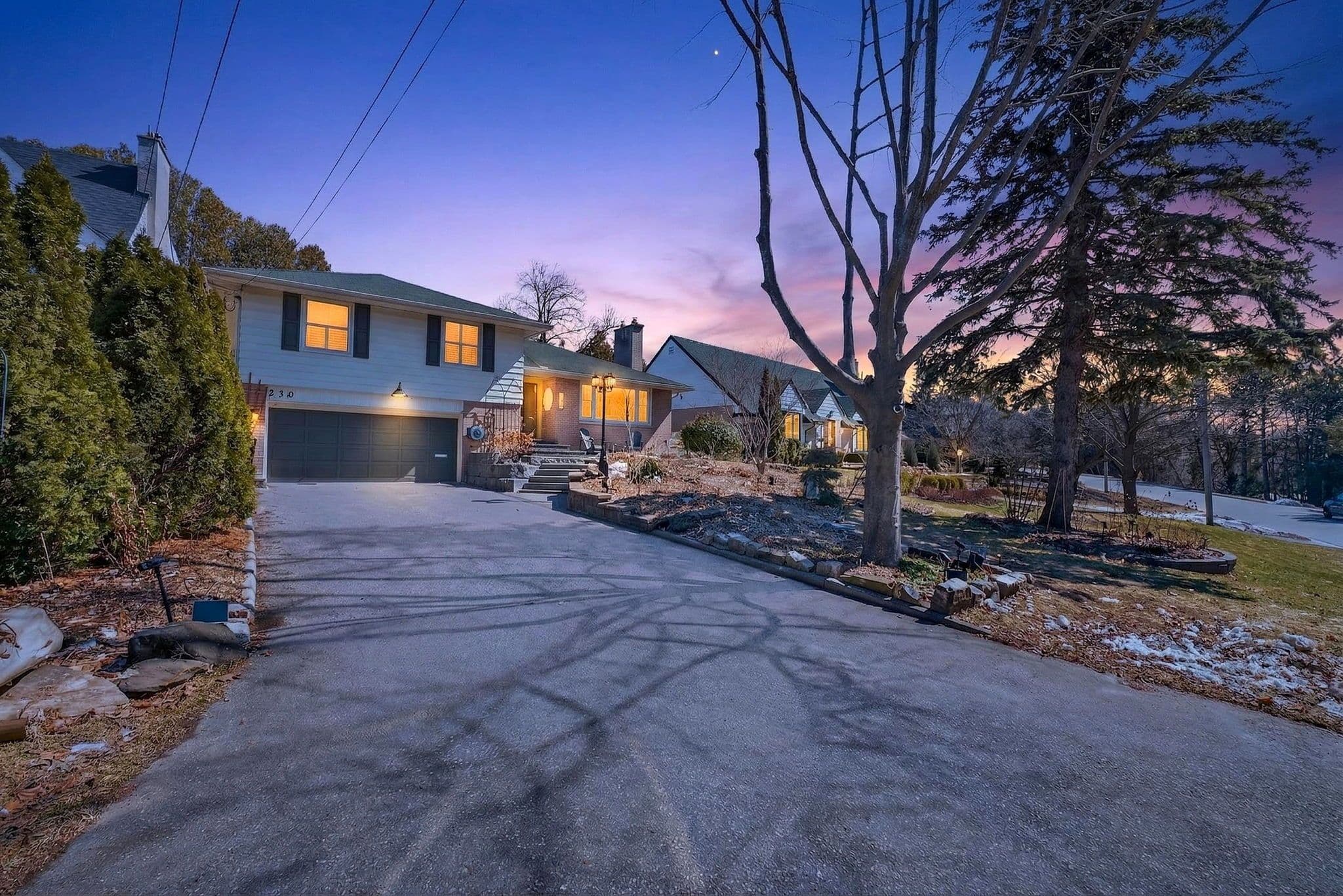 230 Glenwood Crescent, Oshawa, ON L1G 3B1