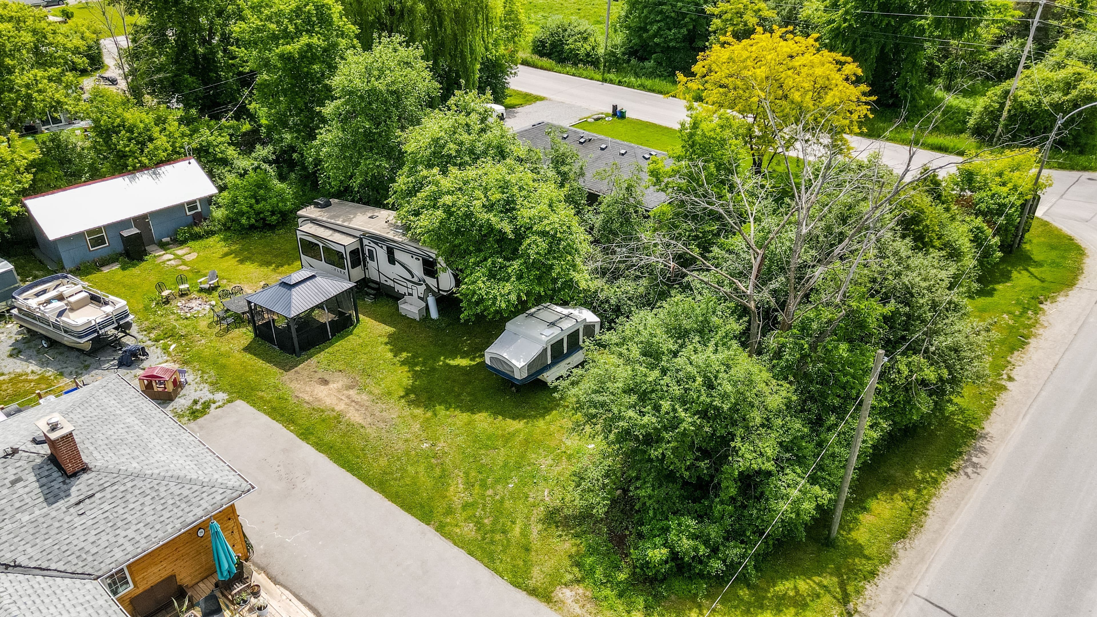 77 Cronsberry Road, Georgina, ON L0E 1N0