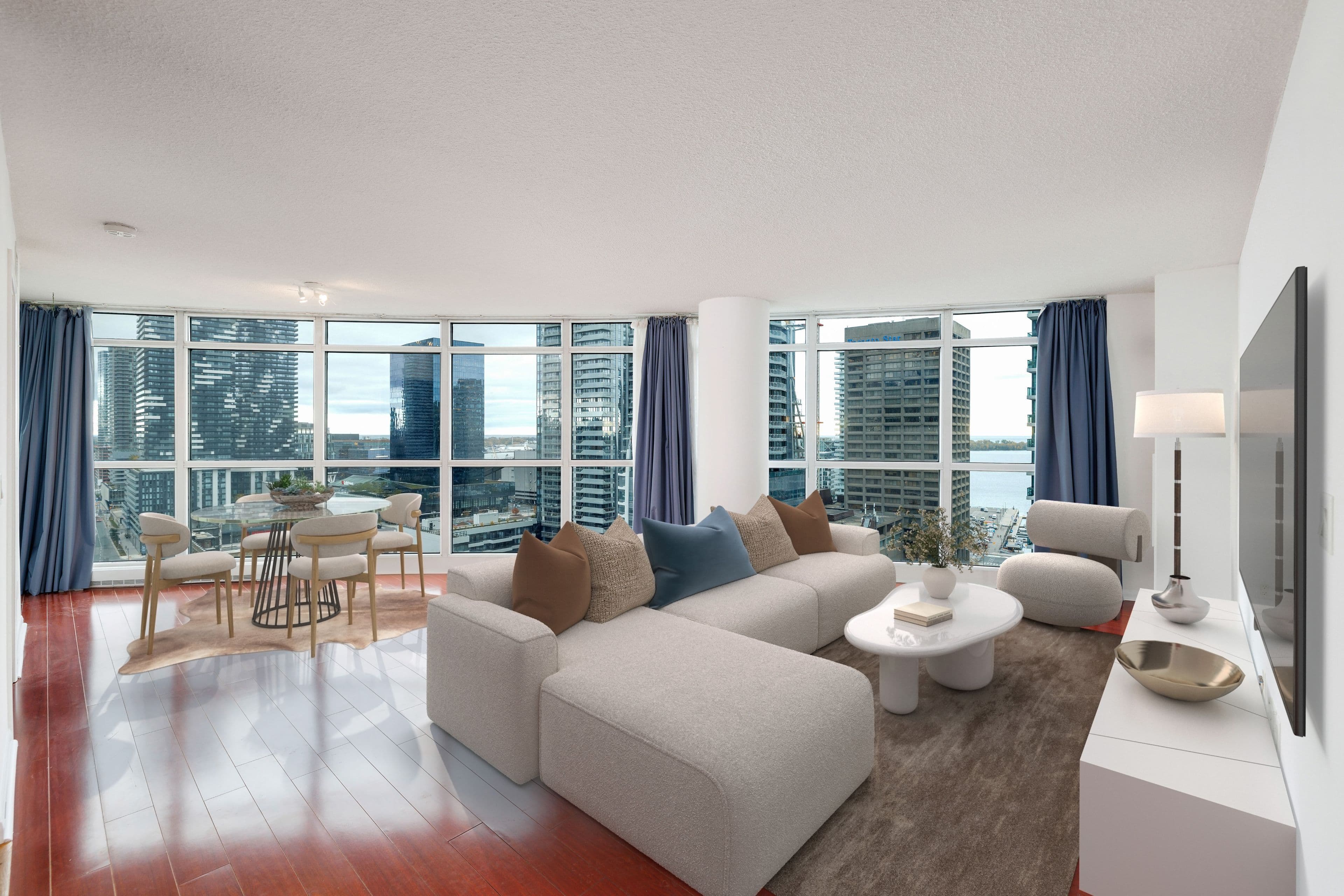 18 Yonge Street 2011, Toronto C01, ON M5E 1Z8