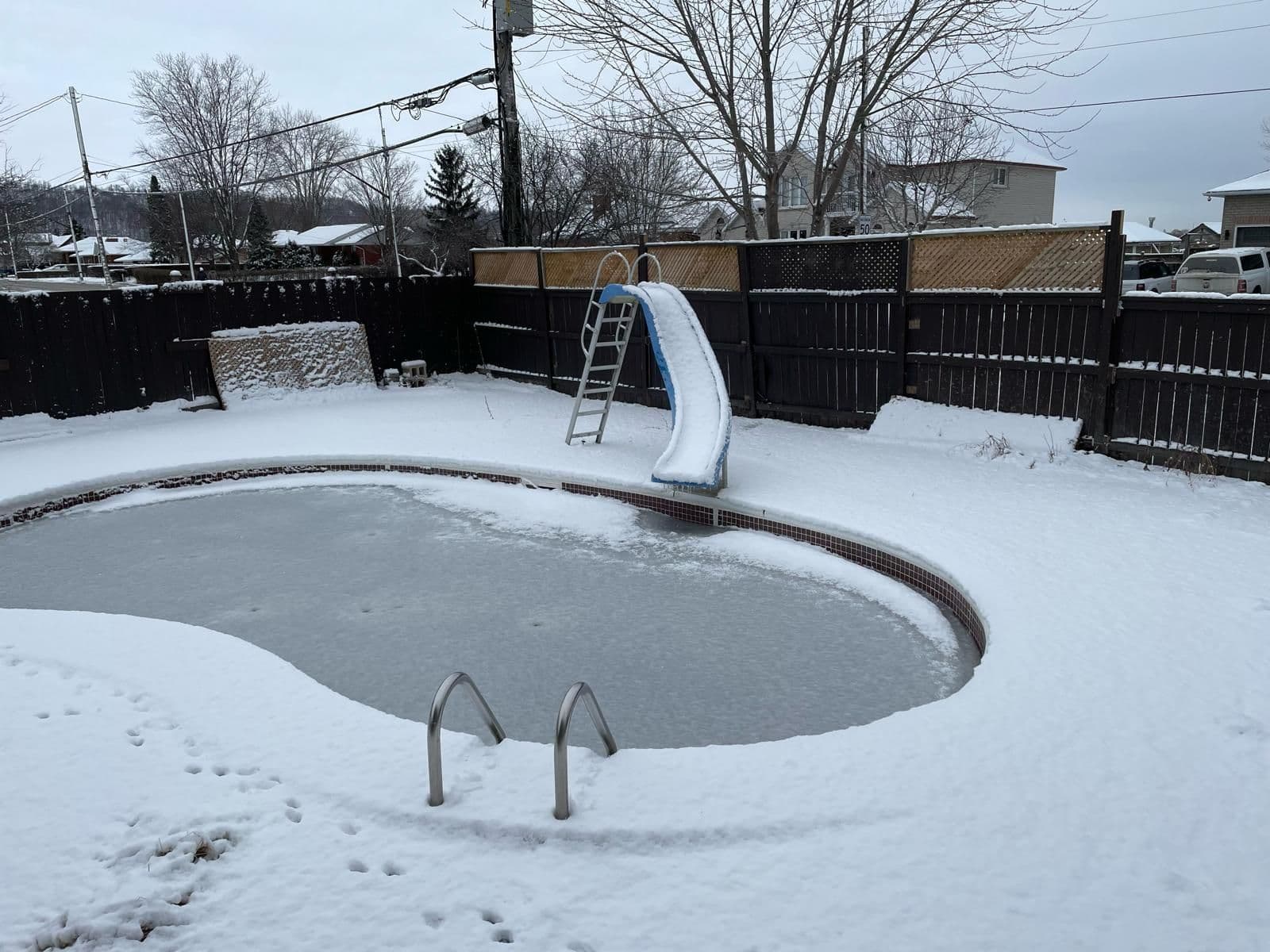 1024 Barton Street Main, Hamilton, ON L8E 5H3