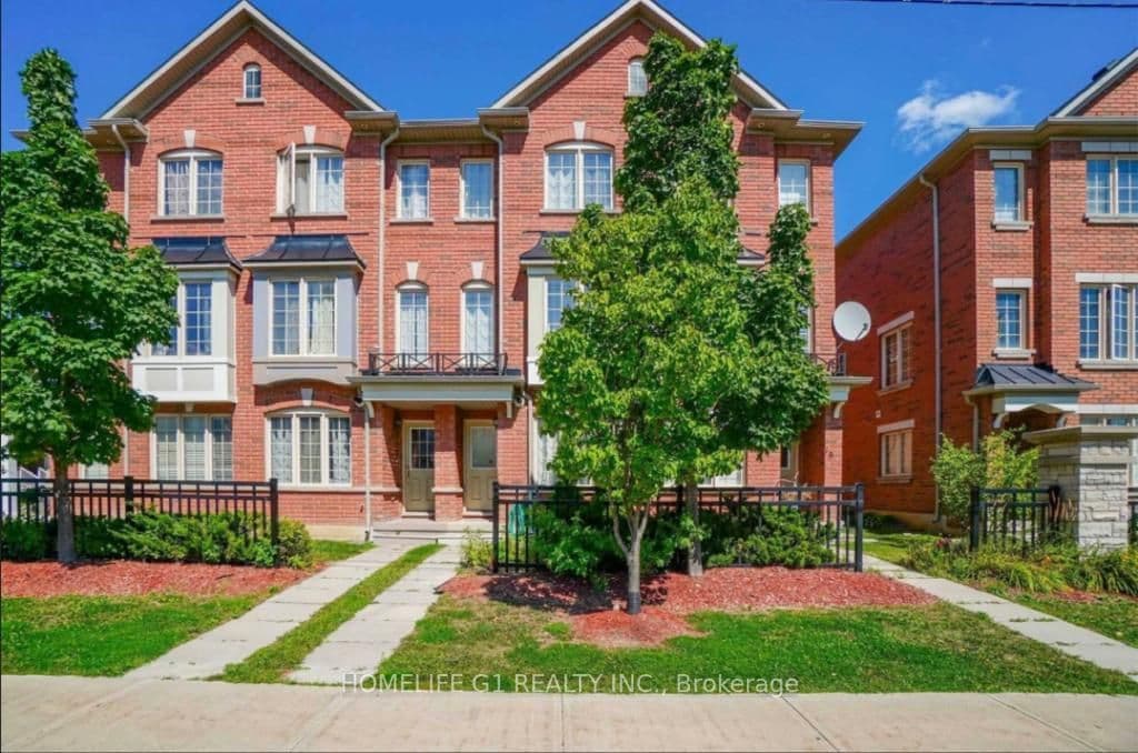 20 SHIRAZ Drive, Brampton, ON L6R 0C3