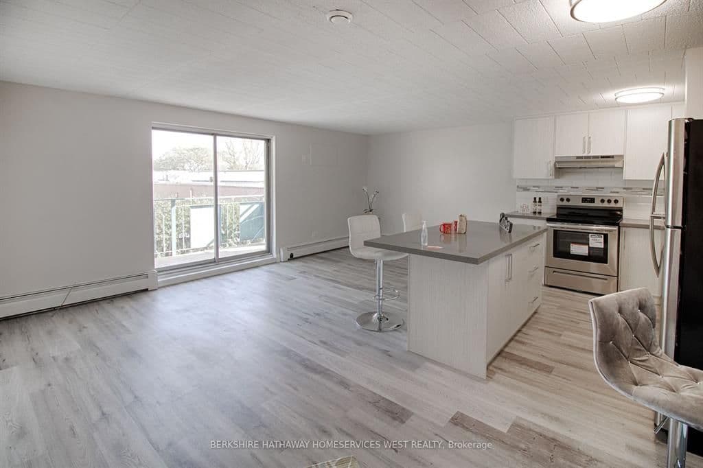 6287 O'neil Street 3, Niagara Falls, ON L2J 1M6