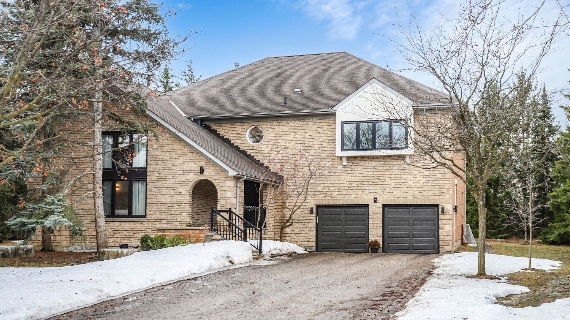 7 Wendover Court, Richmond Hill, ON L4B 3G4