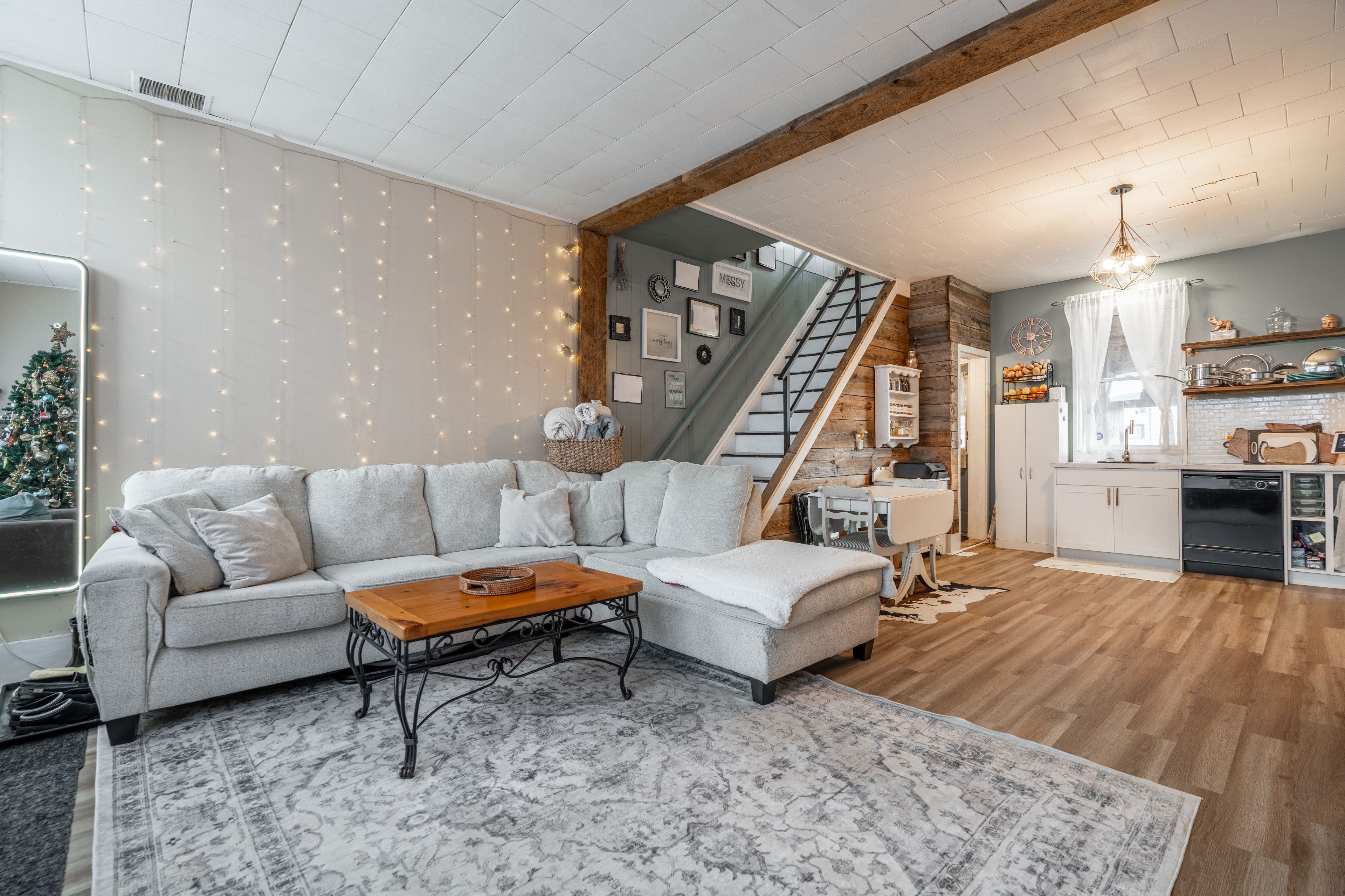 18 King Street A&B, Haldimand, ON N0A 1E0