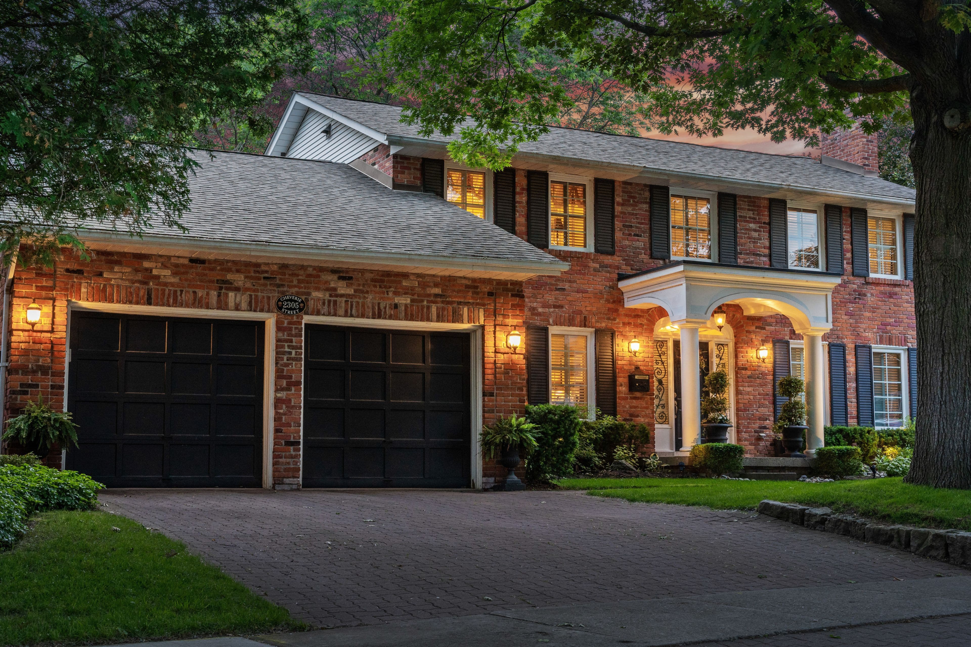 2305 Cheverie Street, Oakville, ON L6J 6C5