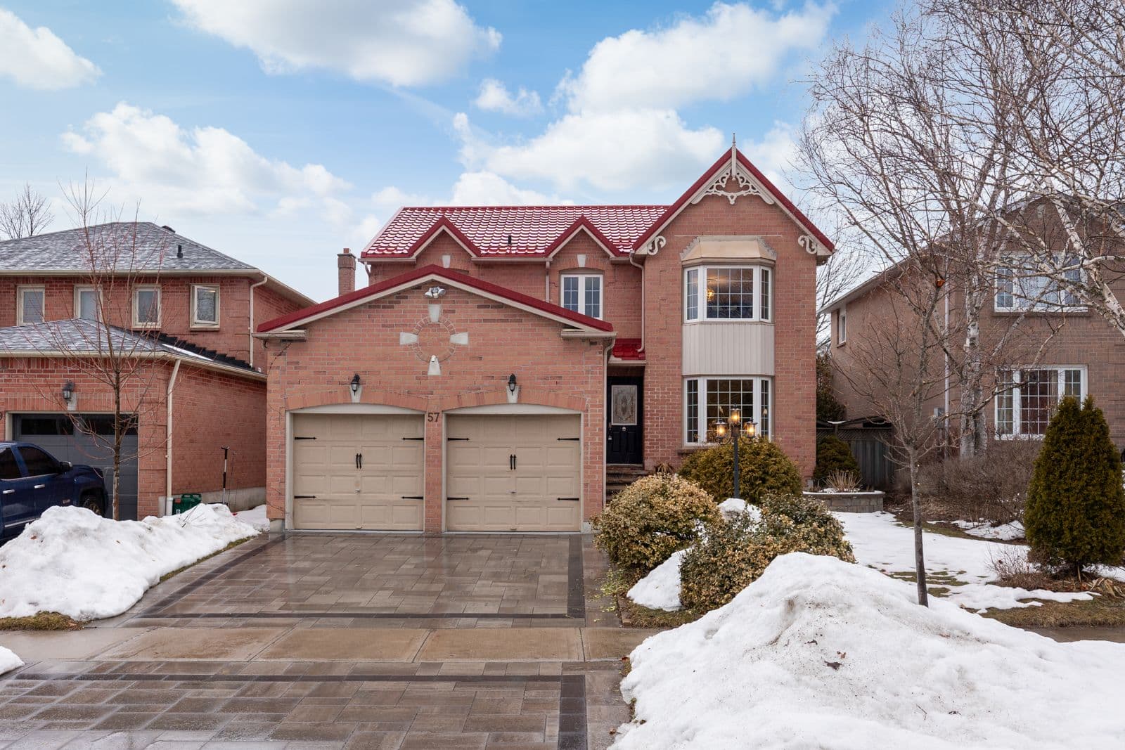 57 Yorkshire Crescent, Whitby, ON L1R 1X8