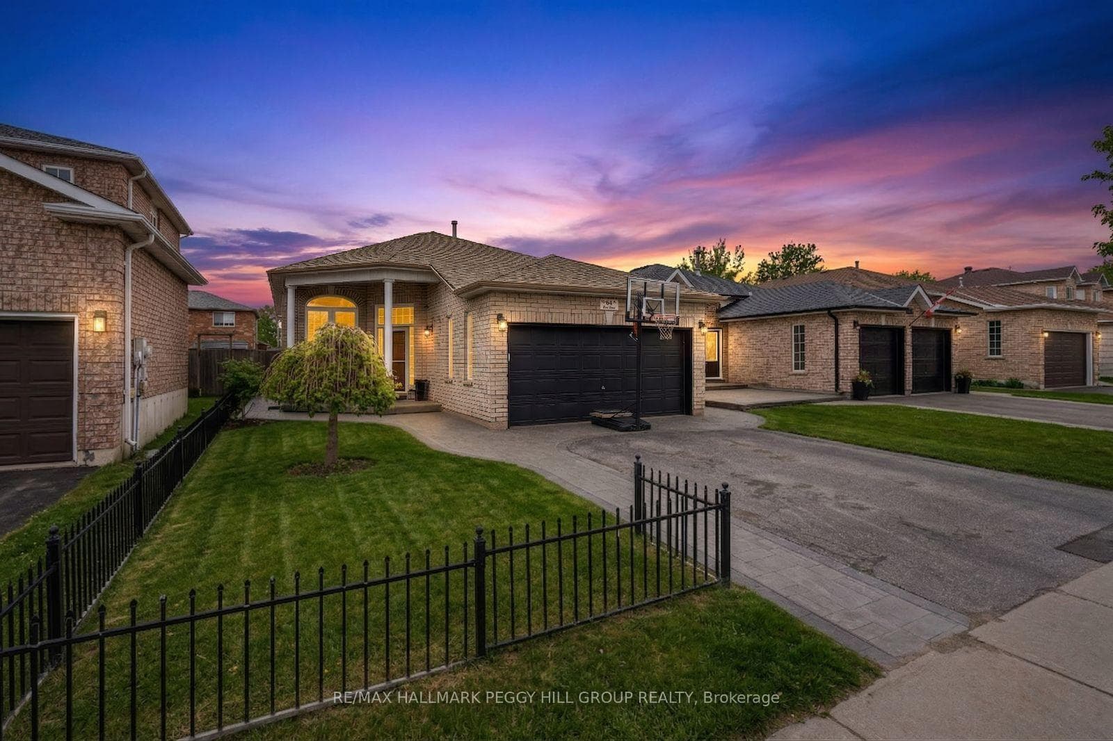 64 Bird Street, Barrie, ON L4N 0X3