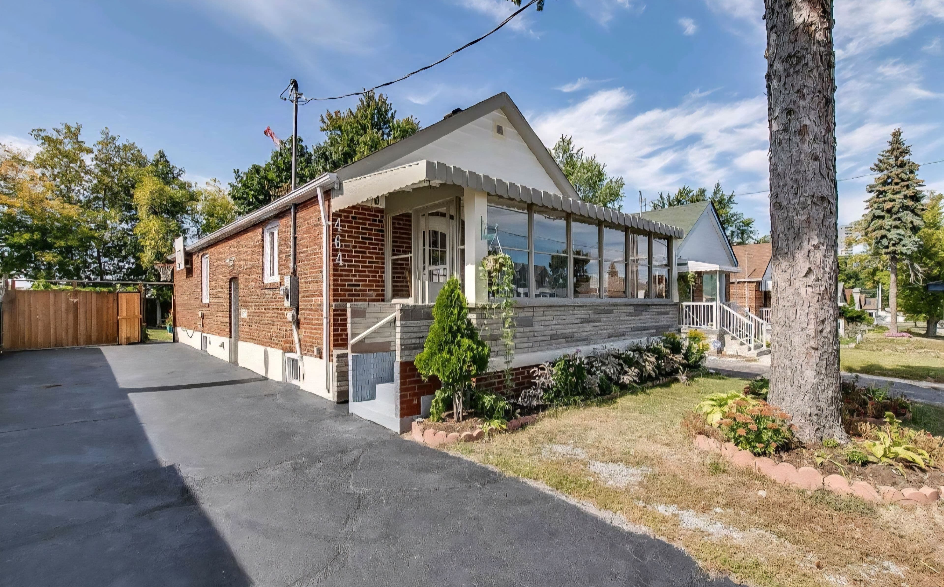 464 Warden Avenue, Toronto E06, ON M1L 3Z1