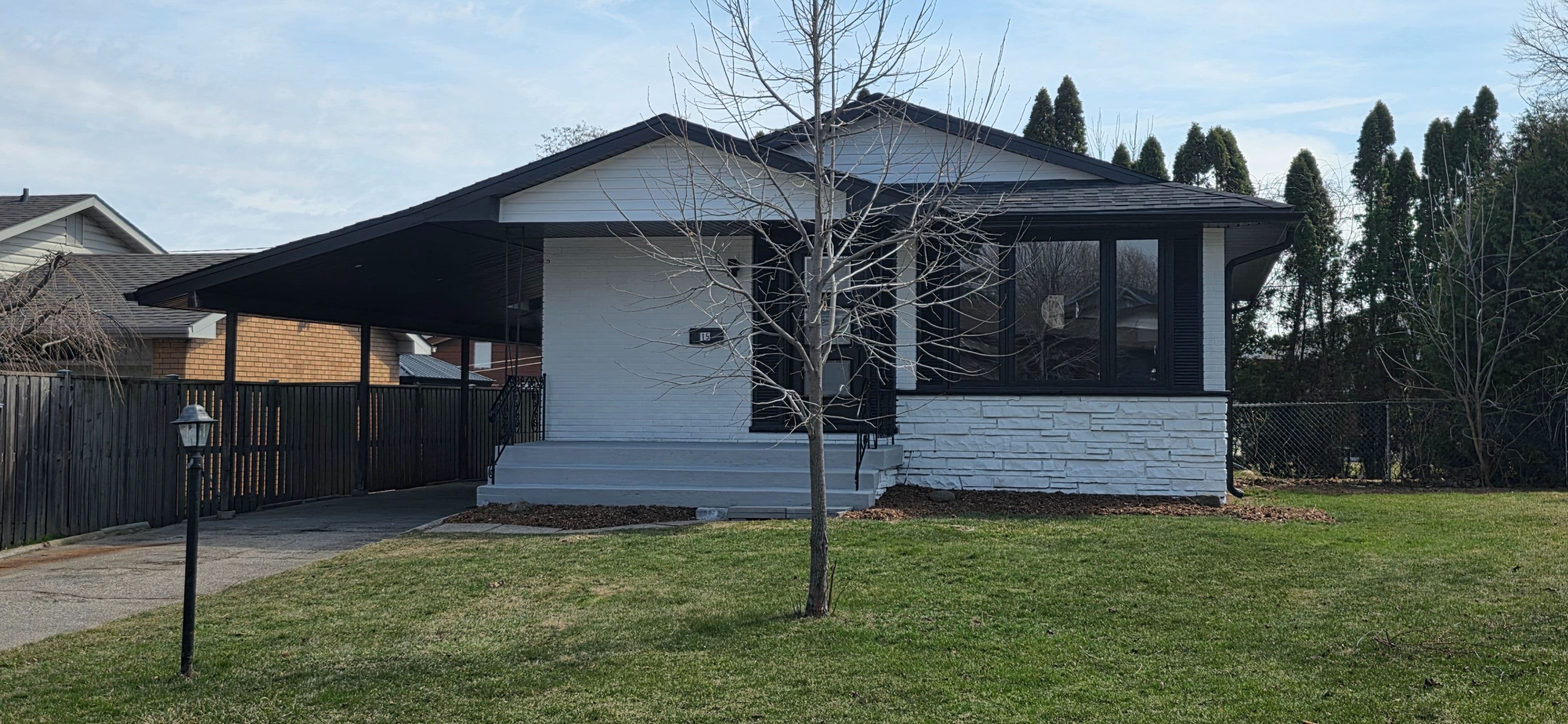 15 Colonial Court, Hamilton, ON L8K 4H2