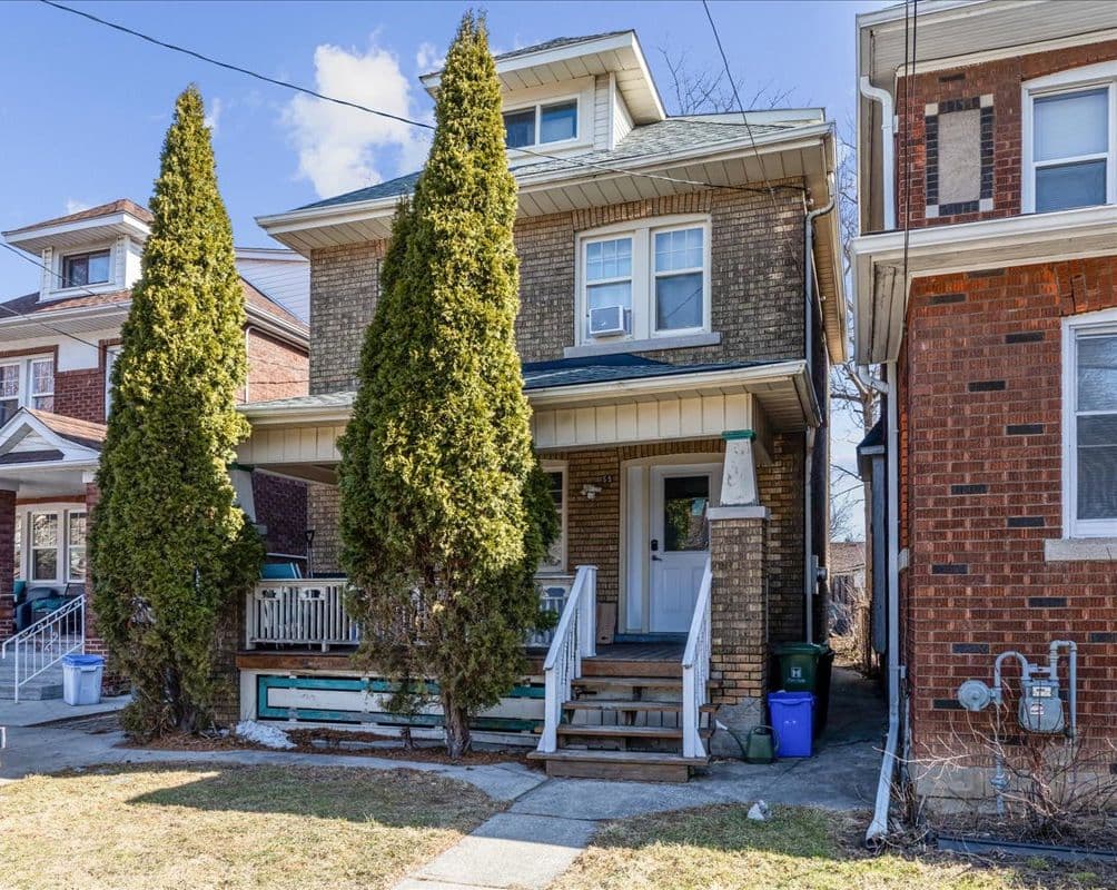 59 Paisley Avenue S, Hamilton, ON L8S 1V2