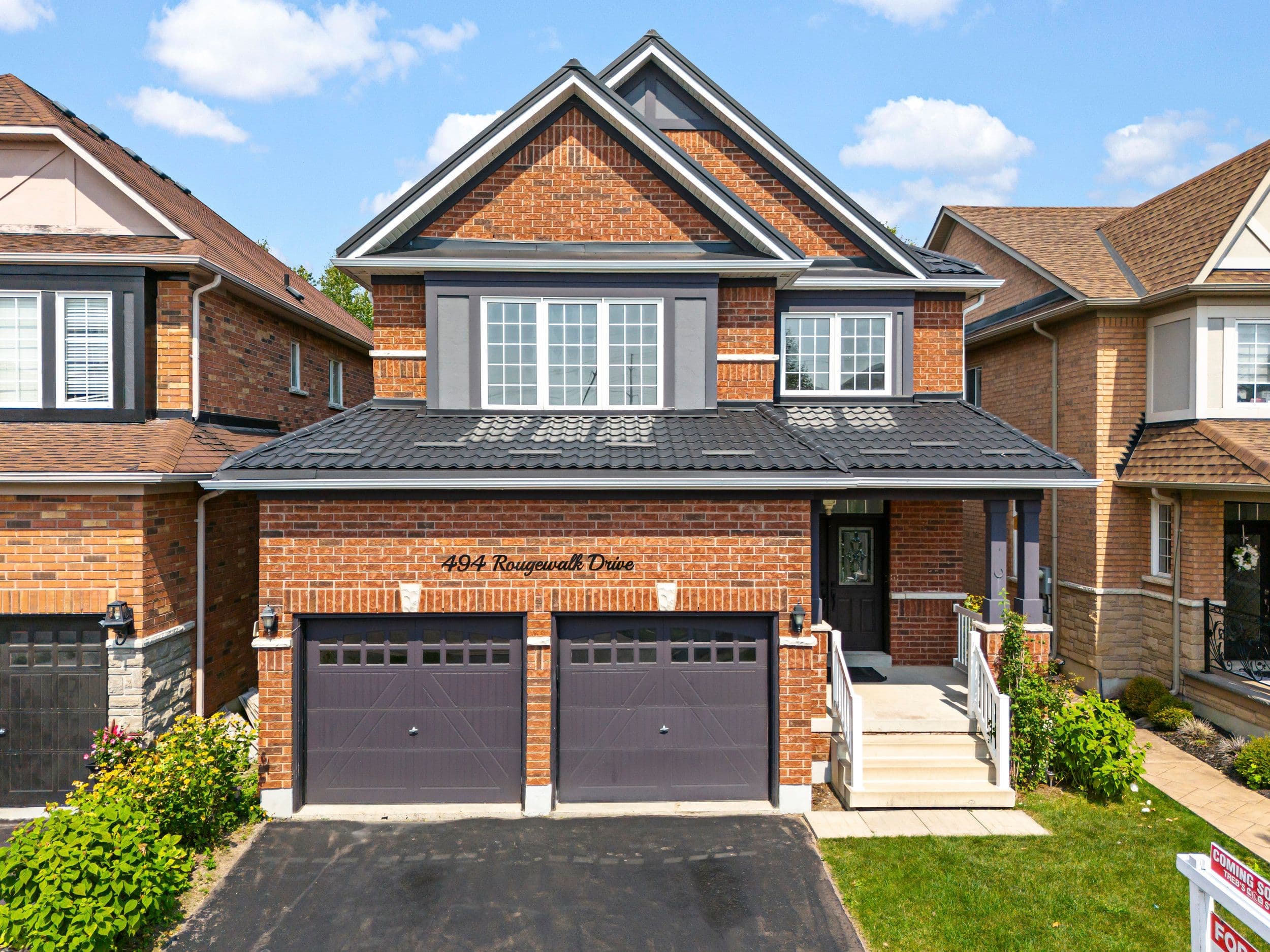 494 Rougewalk Drive, Pickering, ON L1X 0A1