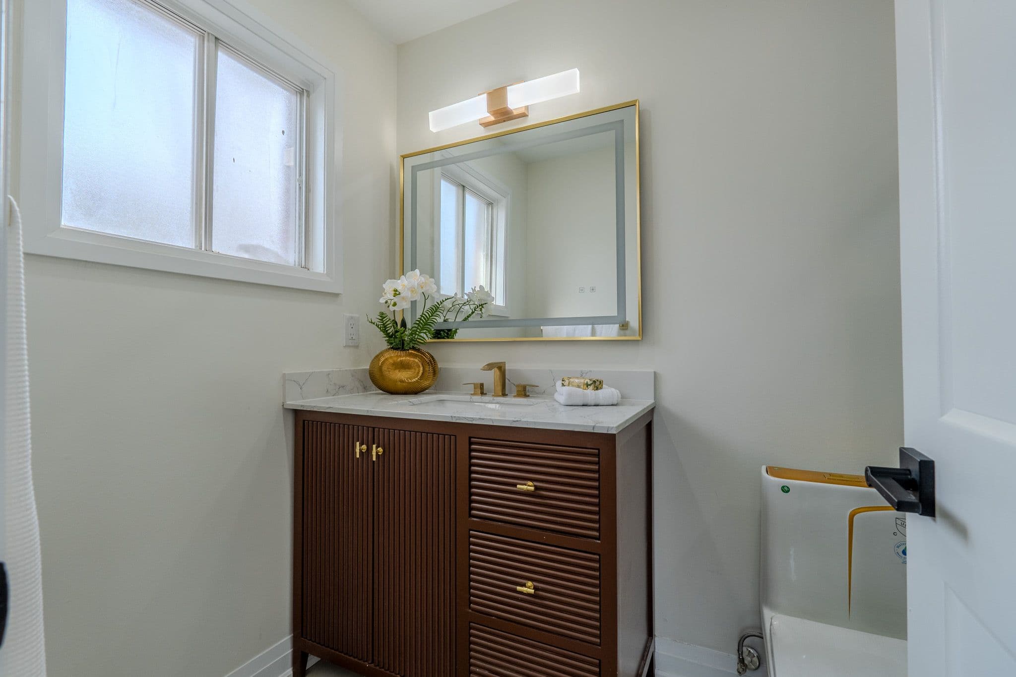 191 Genesee Drive, Oakville, ON L6H 5Y7