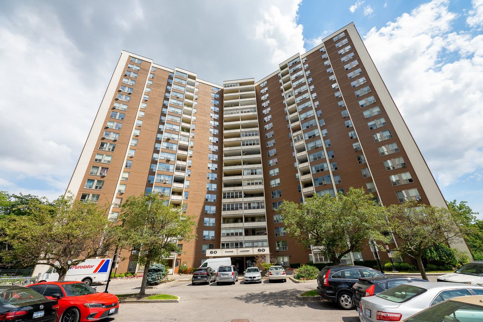 60 Pavane Link Way 706, Toronto C11, ON M3C 2Y6