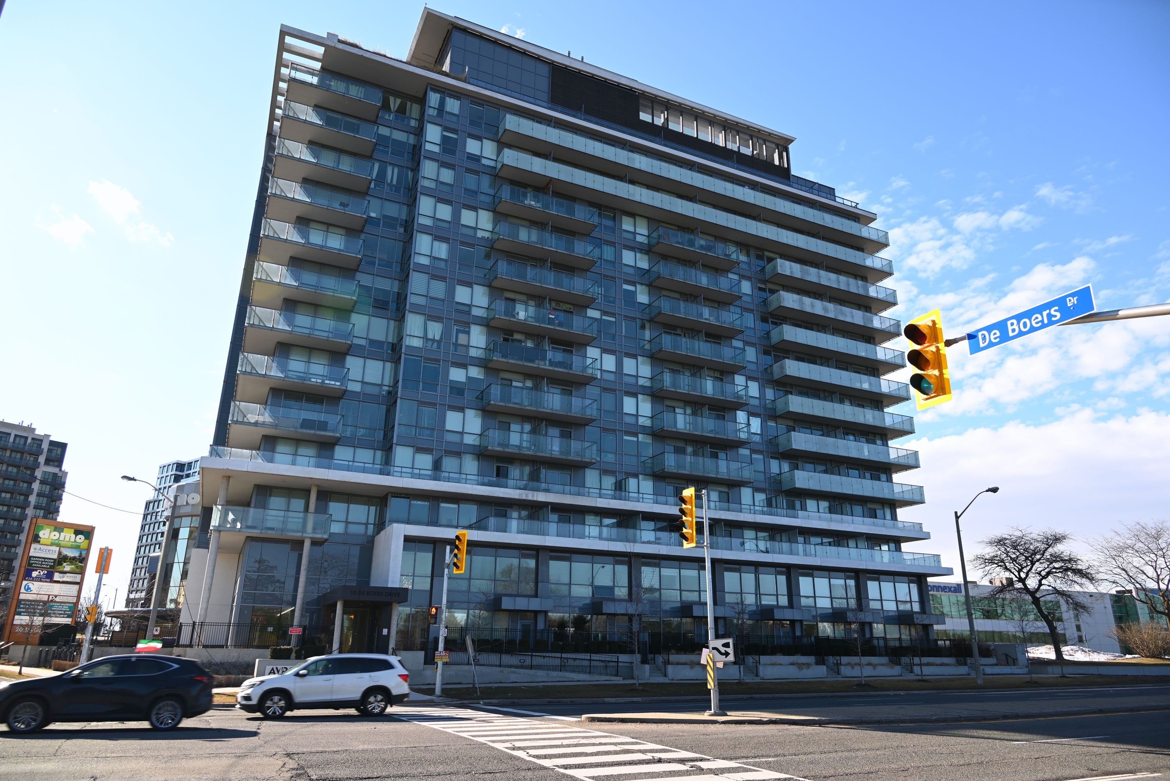 10 De Boers Drive 910, Toronto W05, ON M3J 0L6