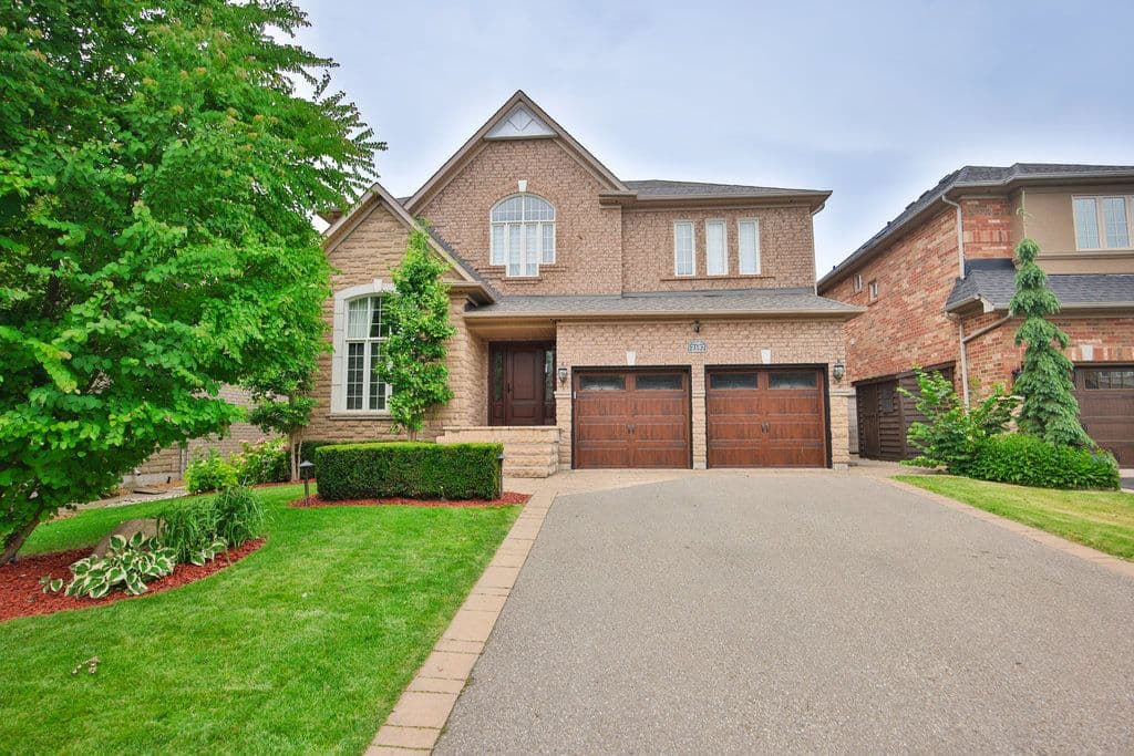 2187 Mariposa Road, Oakville, ON L6M 4R9