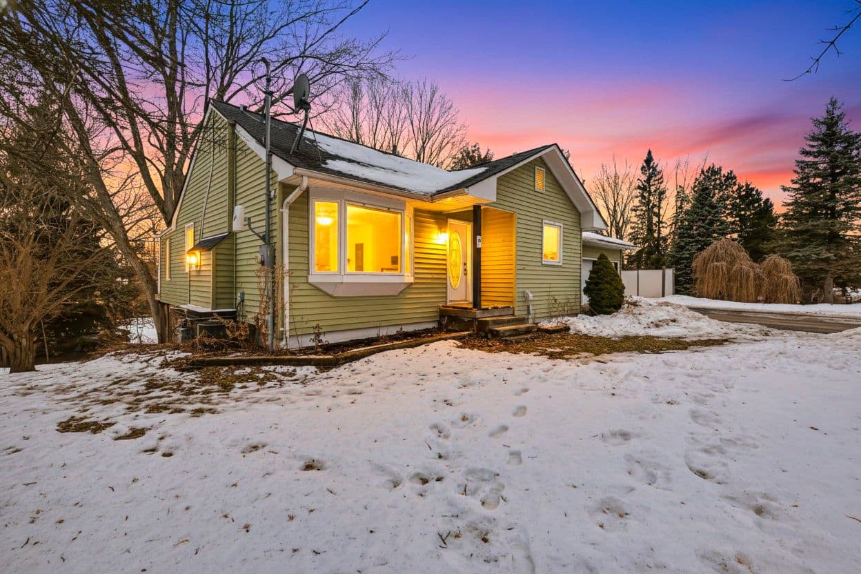 3440 Simcoe Street N, Oshawa, ON L1H 7K4