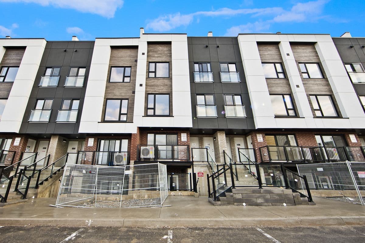 16 Melbourne Avenue 105B, St. Catharines, ON L2P 3J8