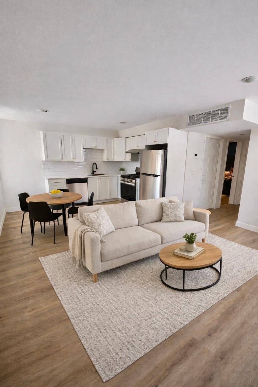 30 Stirton Street 2, Hamilton, ON L8L 6E8