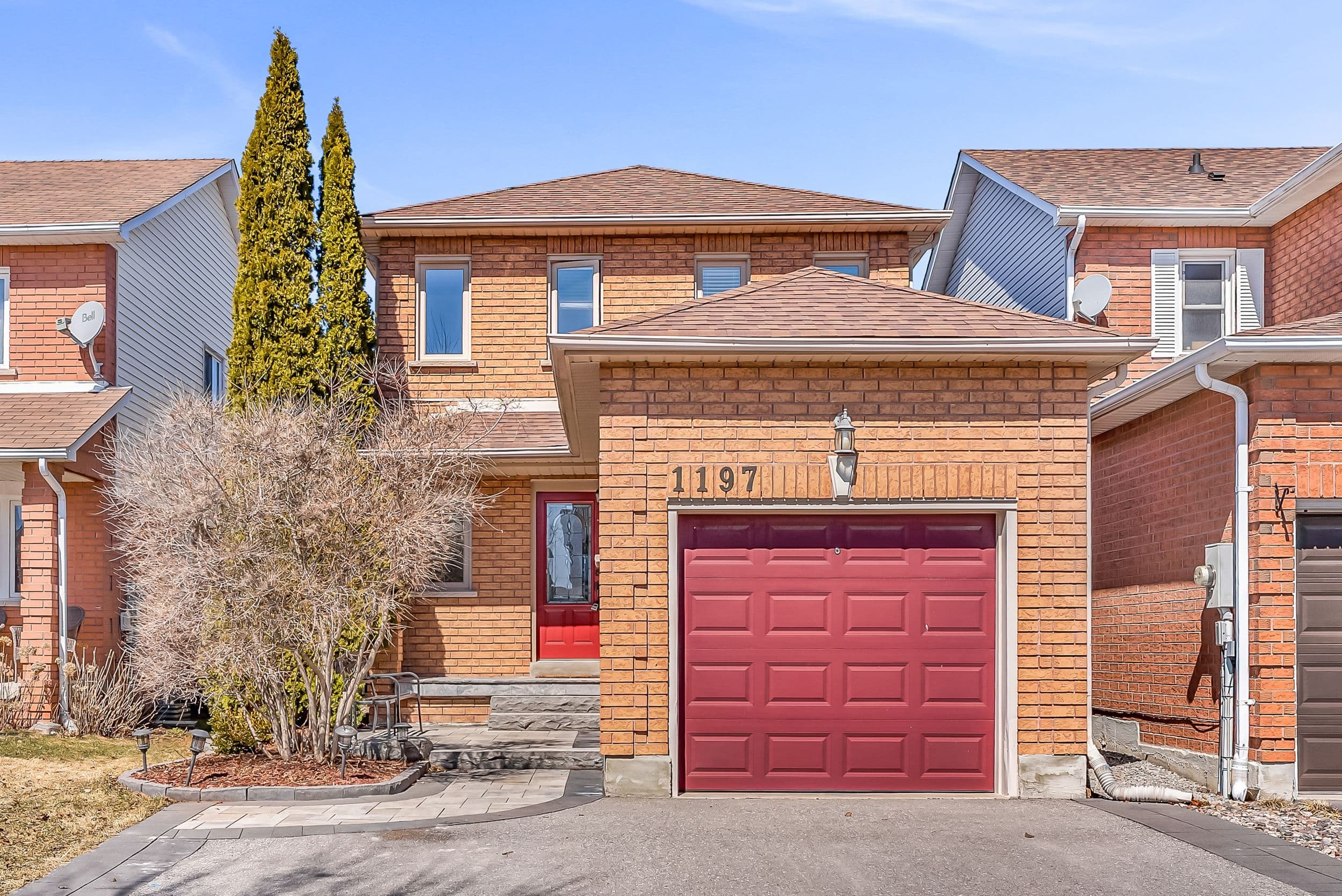 1197 Beaver Valley Crescent, Oshawa, ON L1J 8N1