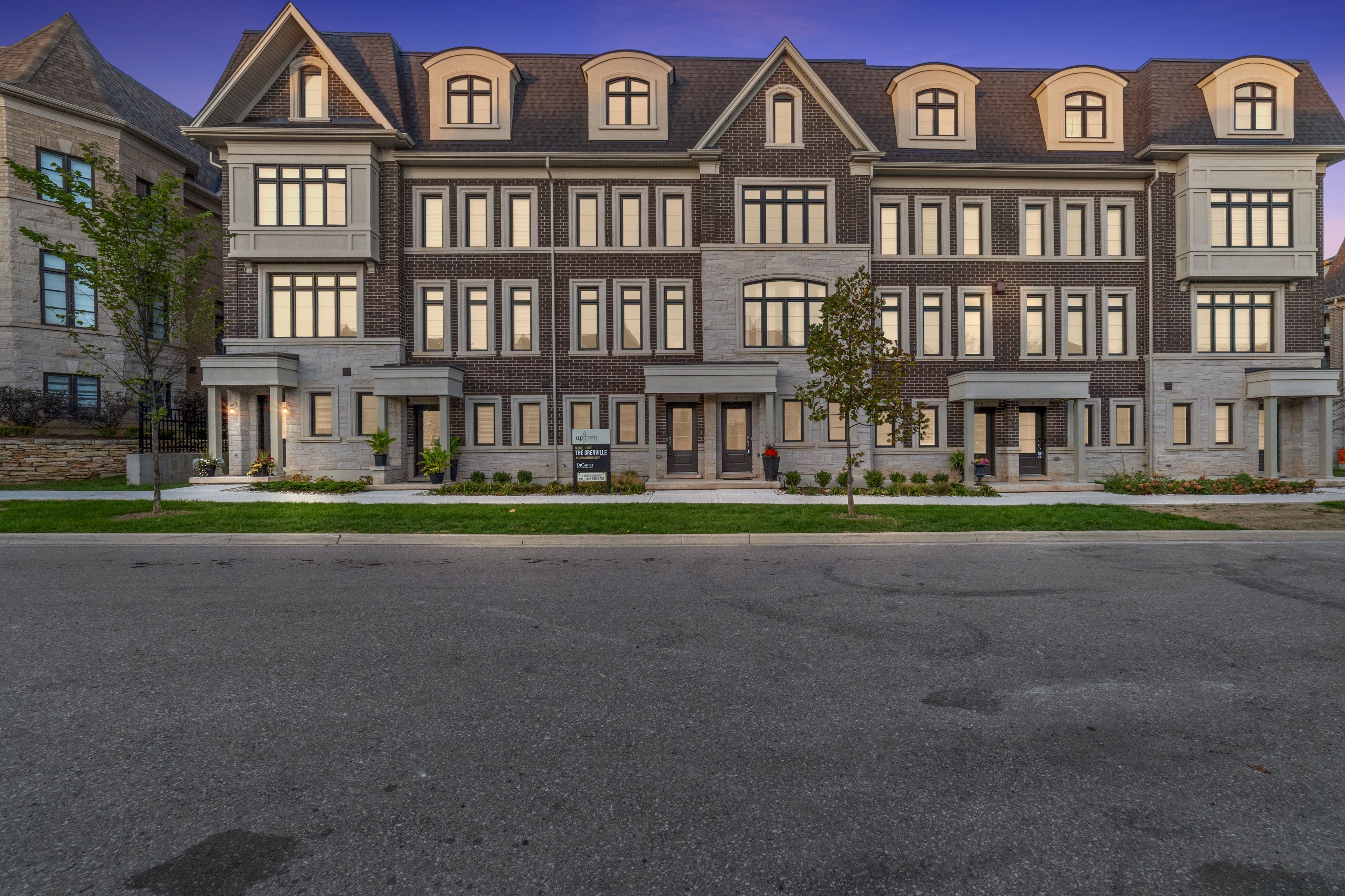 2150 Trafalgar Road 52, Oakville, ON L6H 8A5