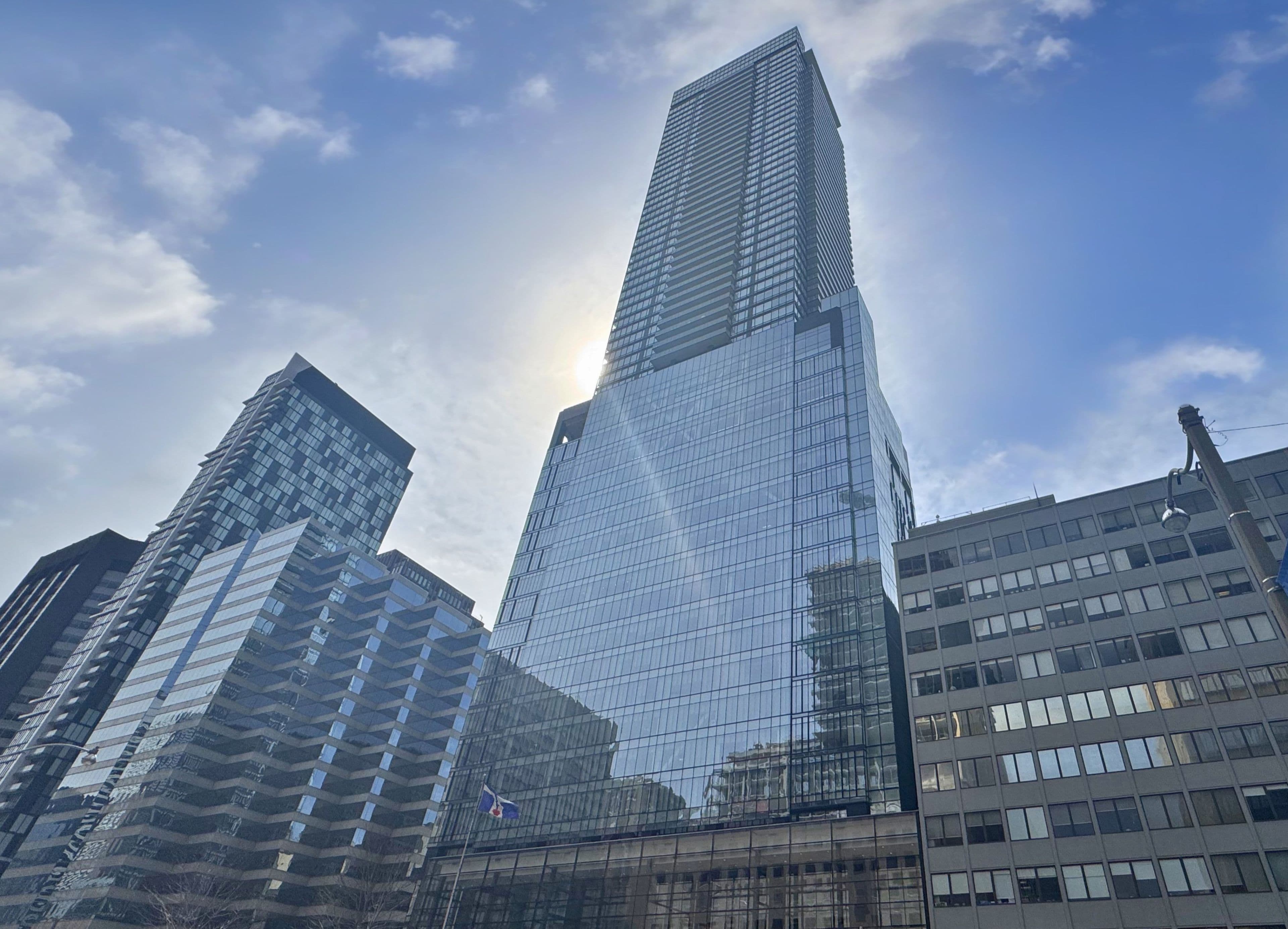 488 University Avenue 4112, Toronto C01, ON M5G 0C1