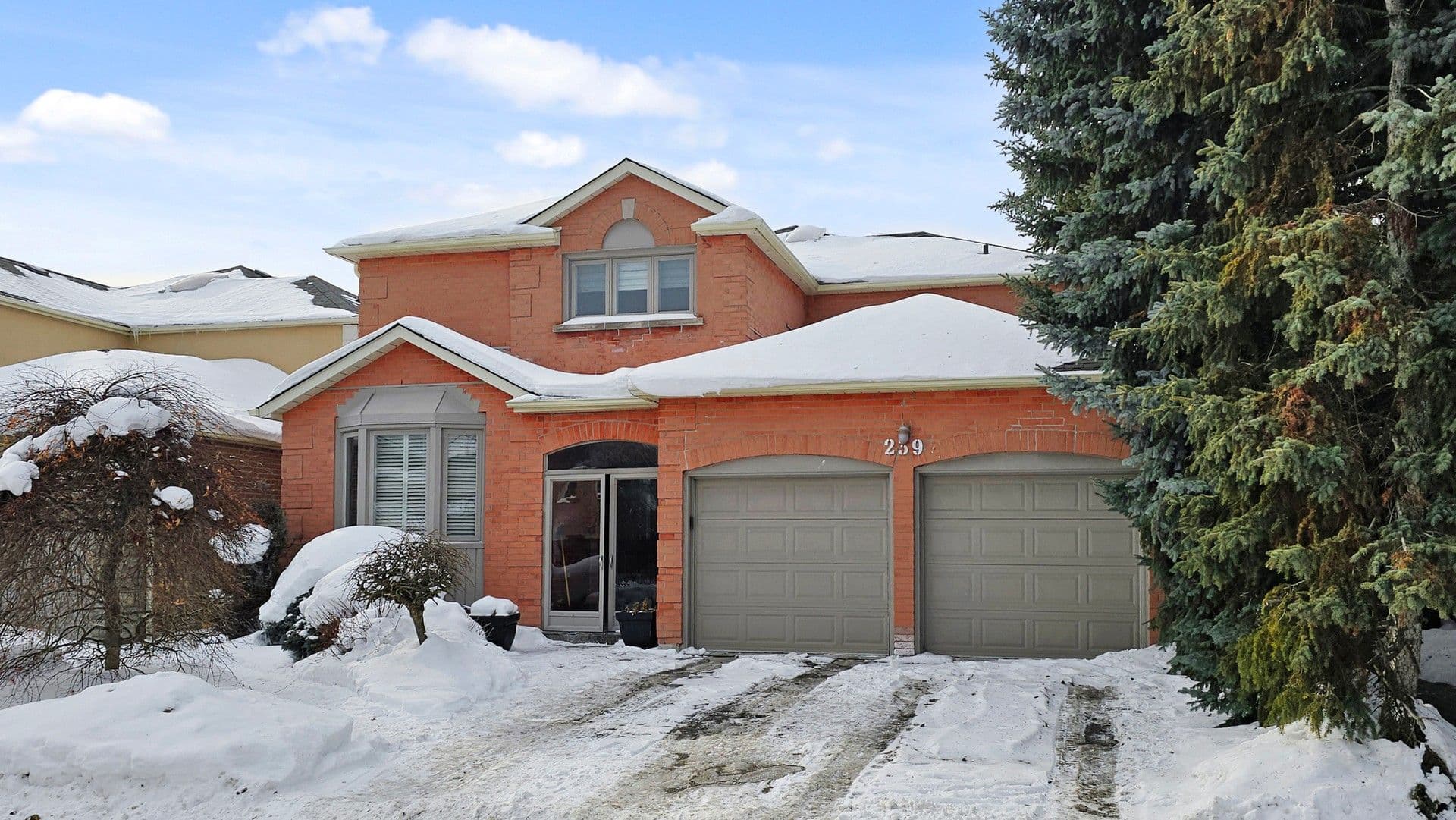 239 Rose Green Drive, Vaughan, ON L4J 4R3