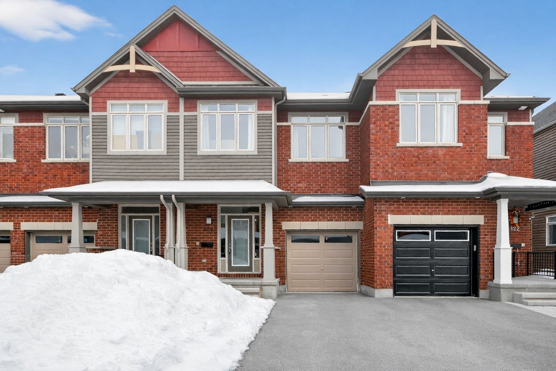 124 Overberg Way, Kanata, ON K2S 0J7