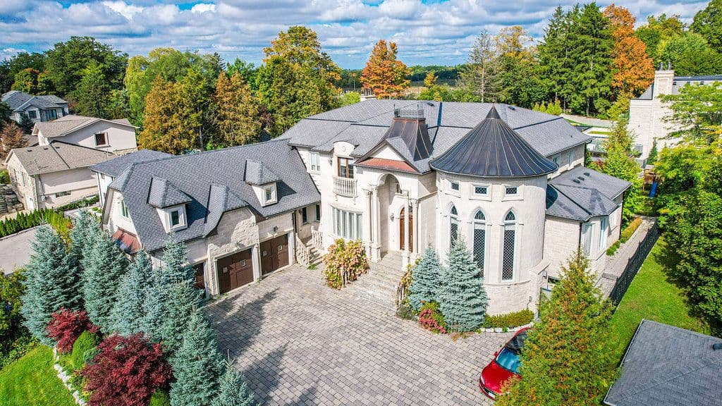 68 Davidson Drive, Vaughan, ON L4L 1M3