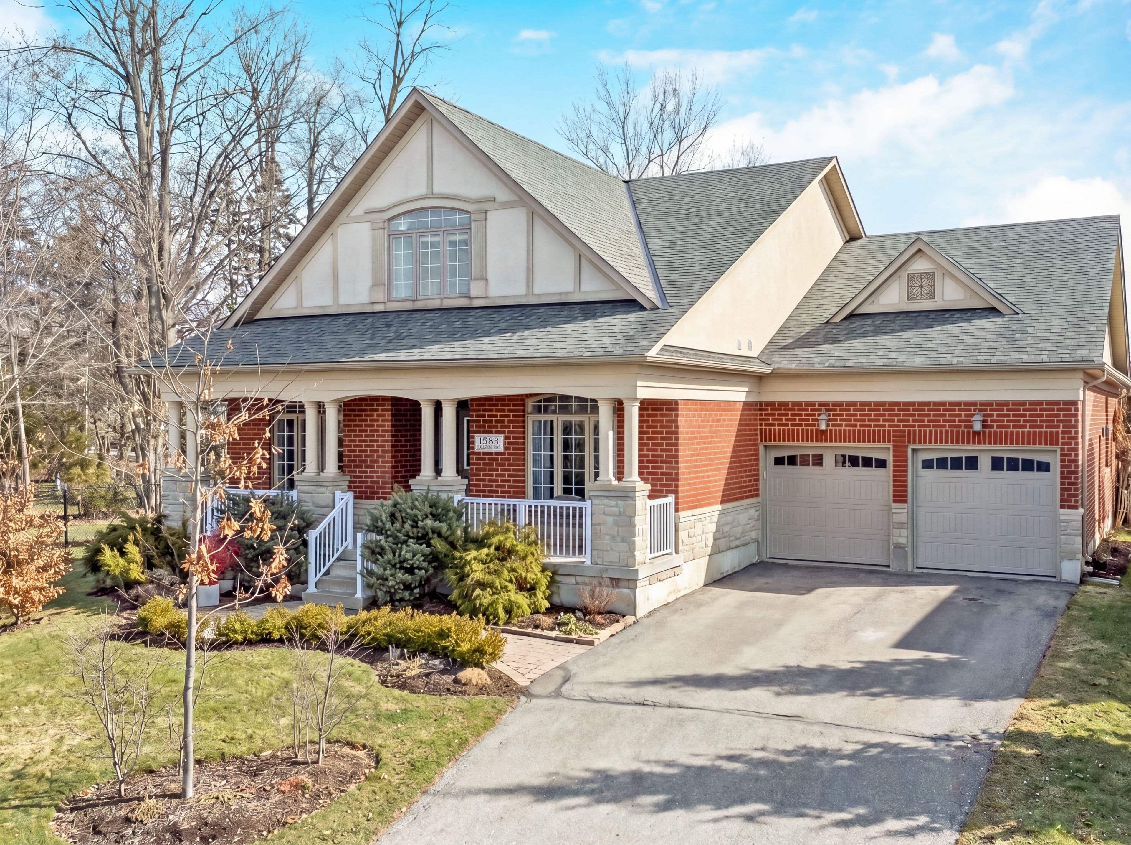 1583 Hallstone Road, Brampton, ON L6Y 5K8
