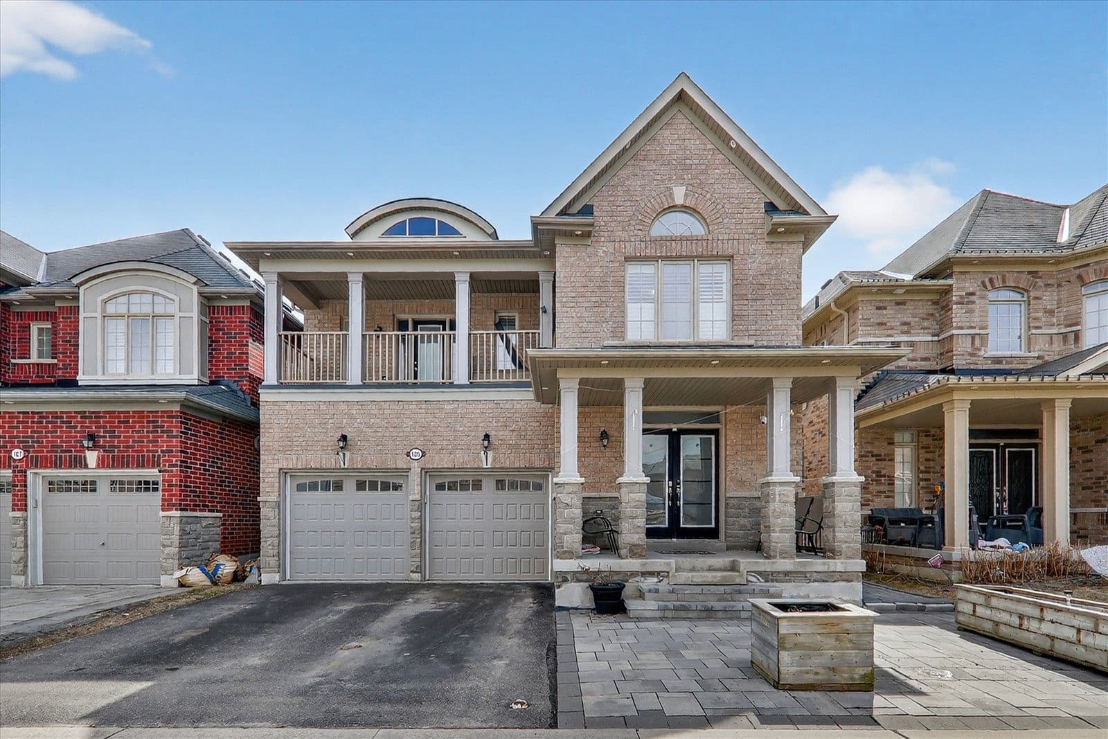 105 Stockell Crescent, Ajax, ON L1T 0M4