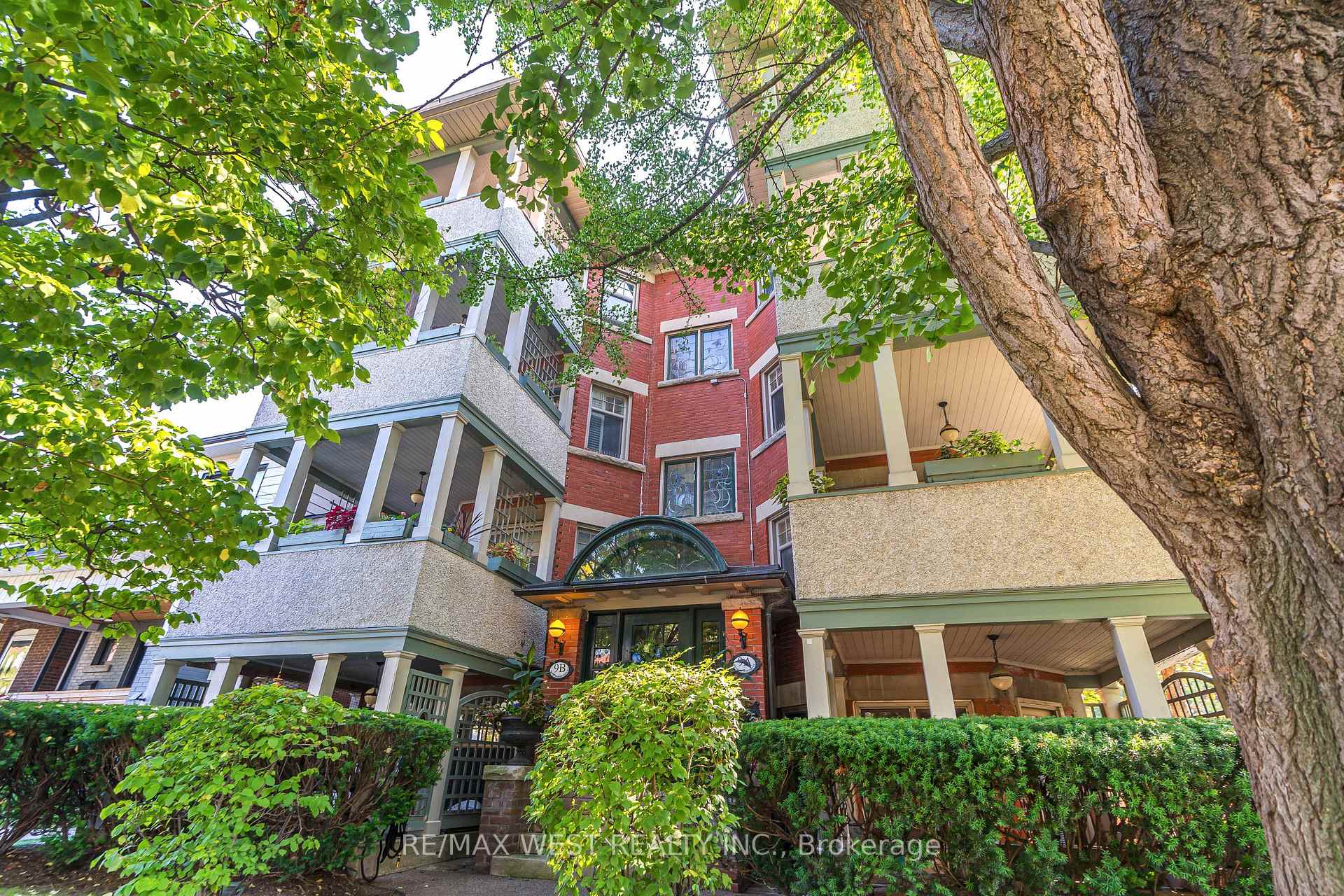 9B Humewood Drive, Toronto C03, ON M6C 1C9