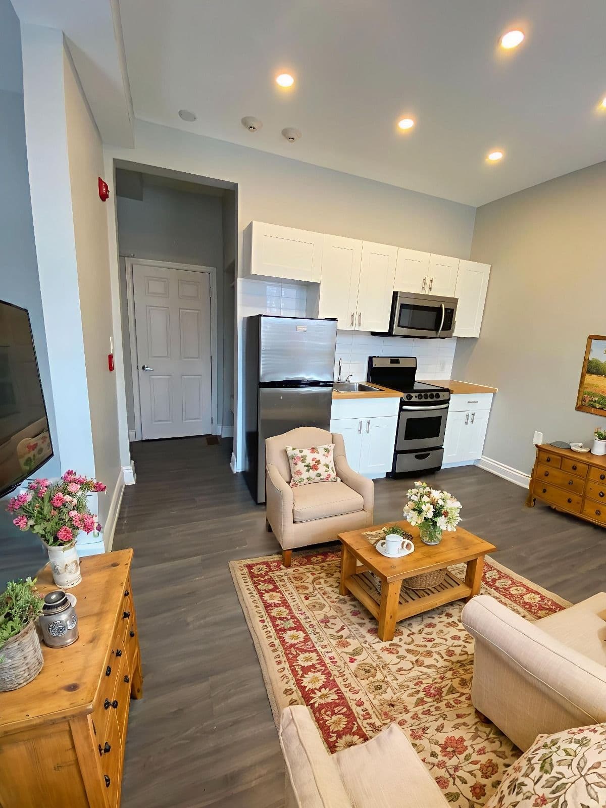 70 Victoria Avenue S 4, Hamilton, ON L8N 2S7