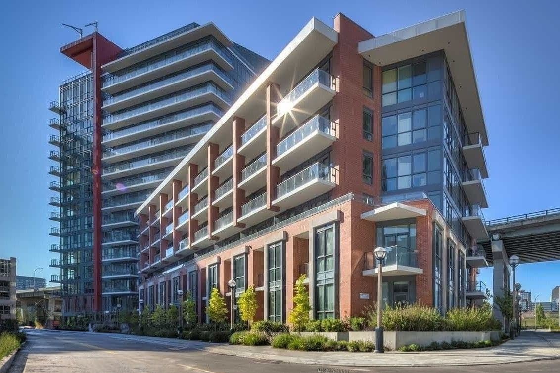 50 Bruyeres Mews 730, Toronto C01, ON M5V 0H8