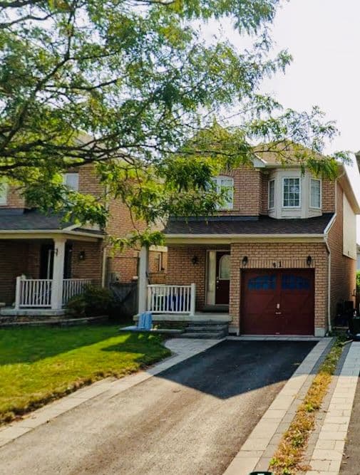 61 Bettina Place, Whitby, ON L1R 0E9