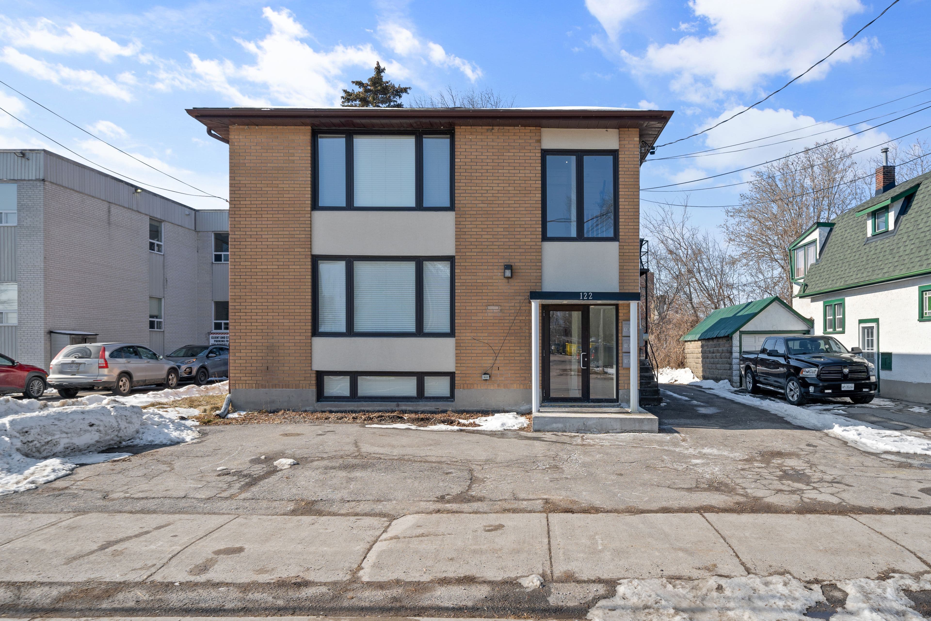 122 Bleecker Avenue, Belleville, ON K8N 3T7