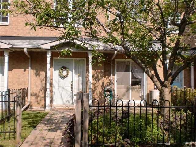 1 Alpen Way 17, Markham, ON L3R 4G1