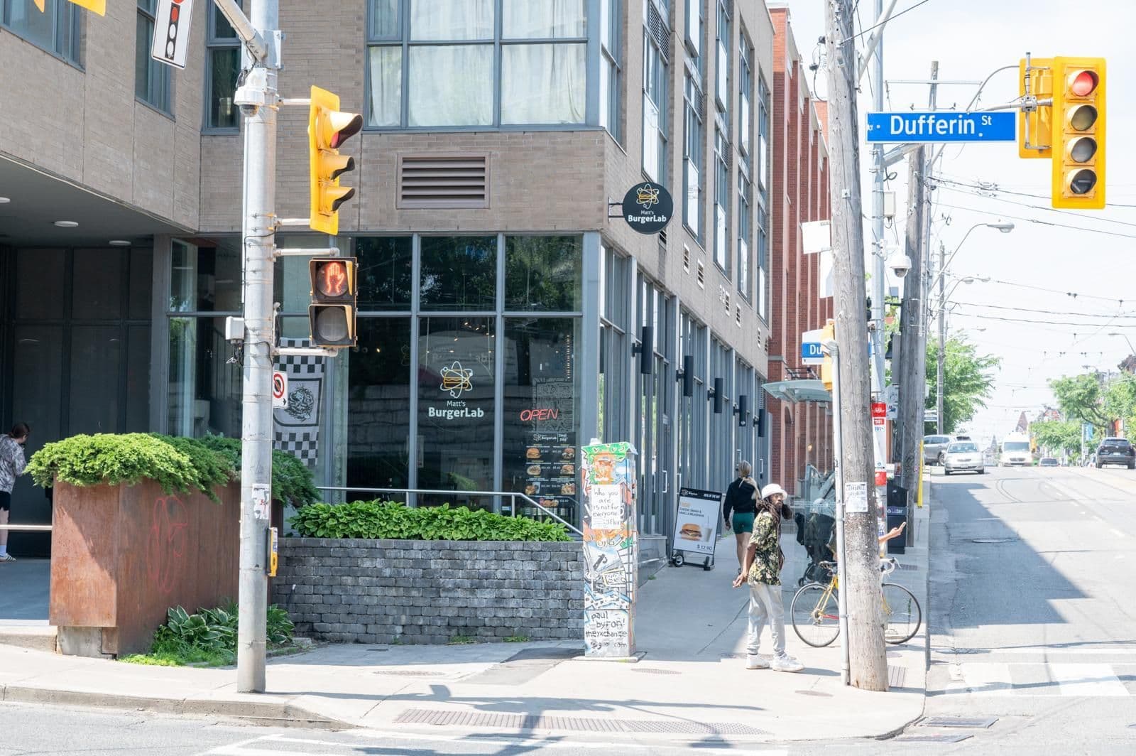 1205 Queen Street W, Toronto W01, ON M6K 0B9