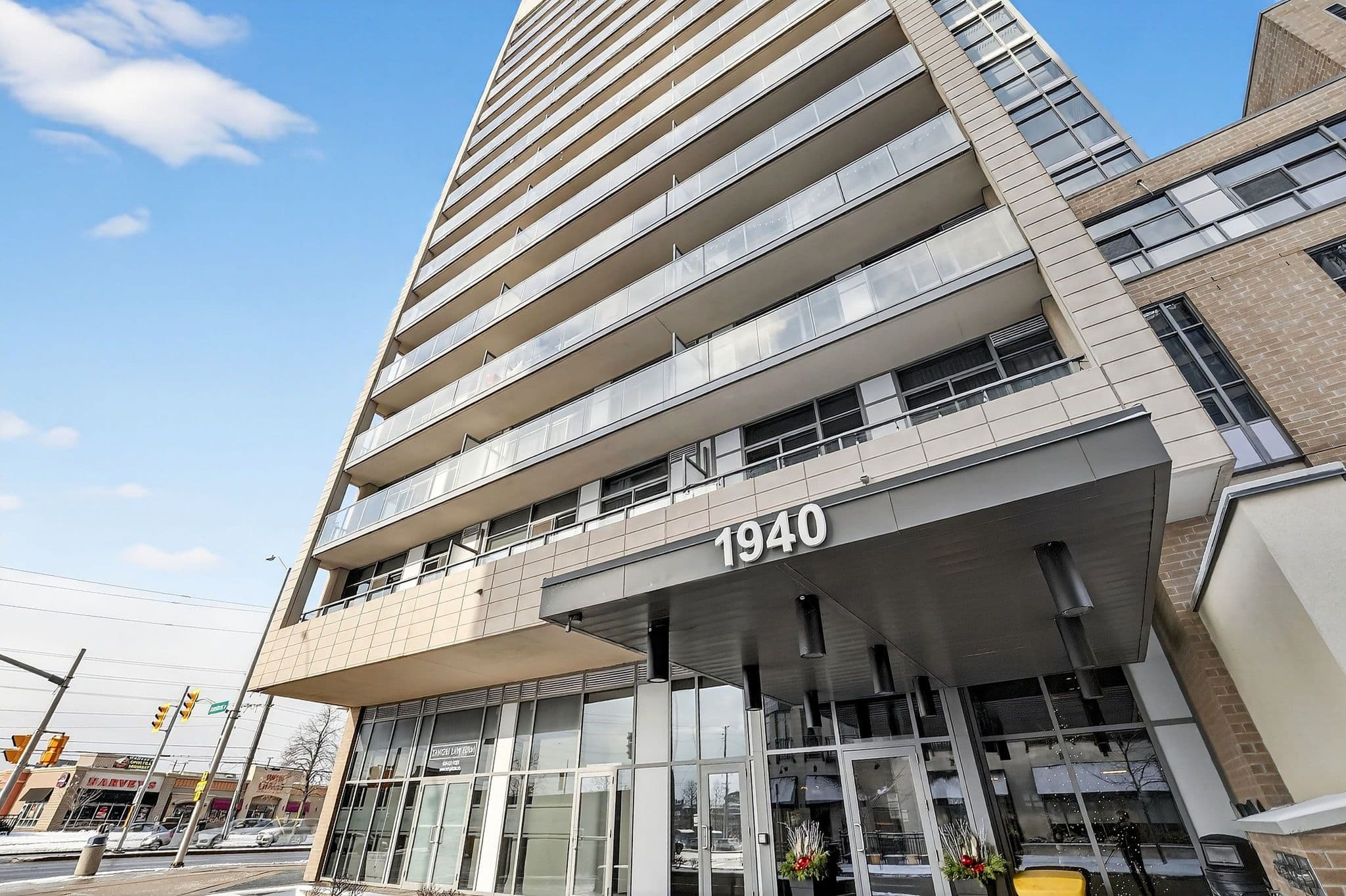 1940 Ironstone Drive 1006, Burlington, ON L7L 0E4