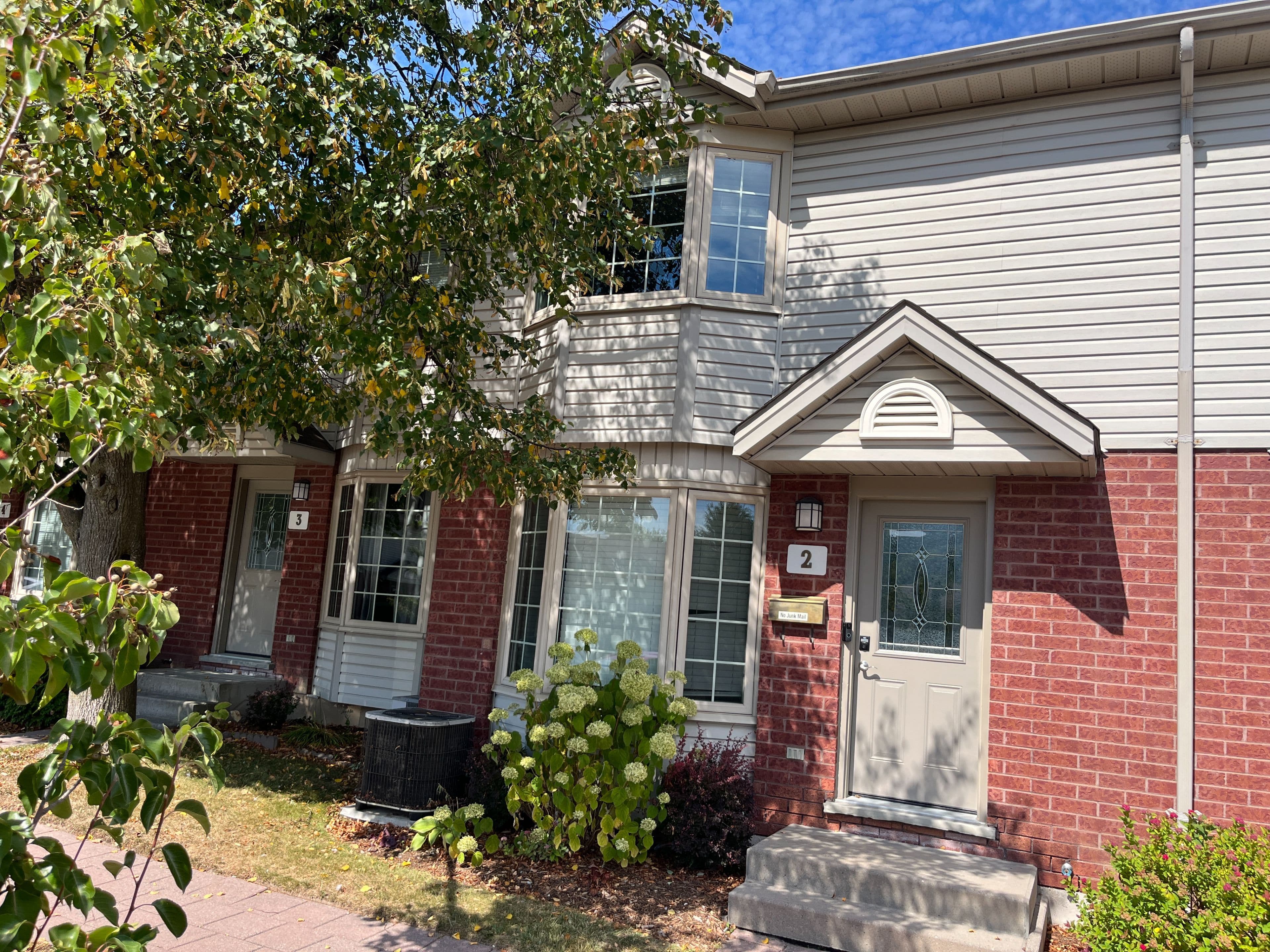 754 Jackpine Way, London North, ON N5X 0L9