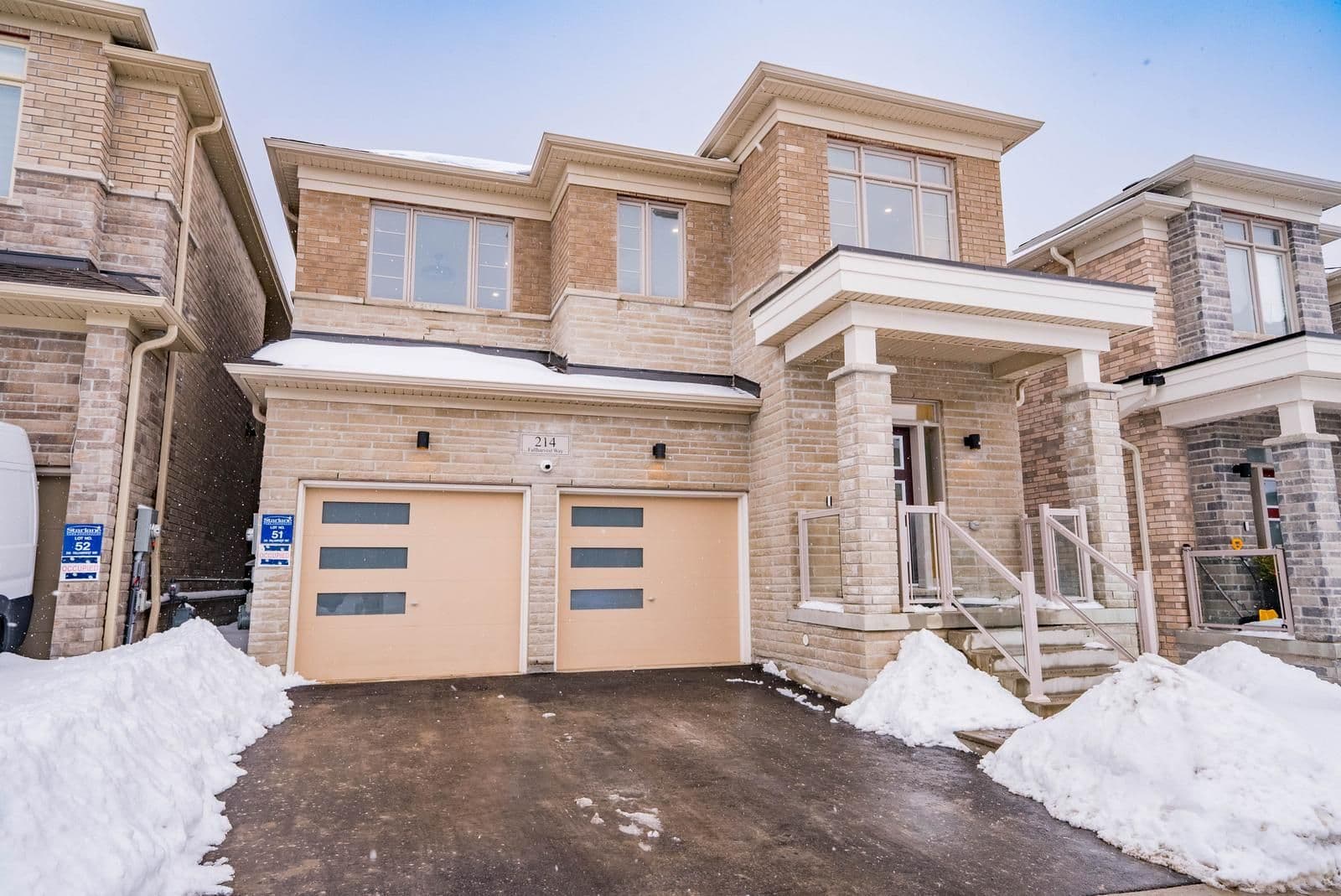 214 Fallharvest Way, Whitchurch-Stouffville, ON L4A 5C2
