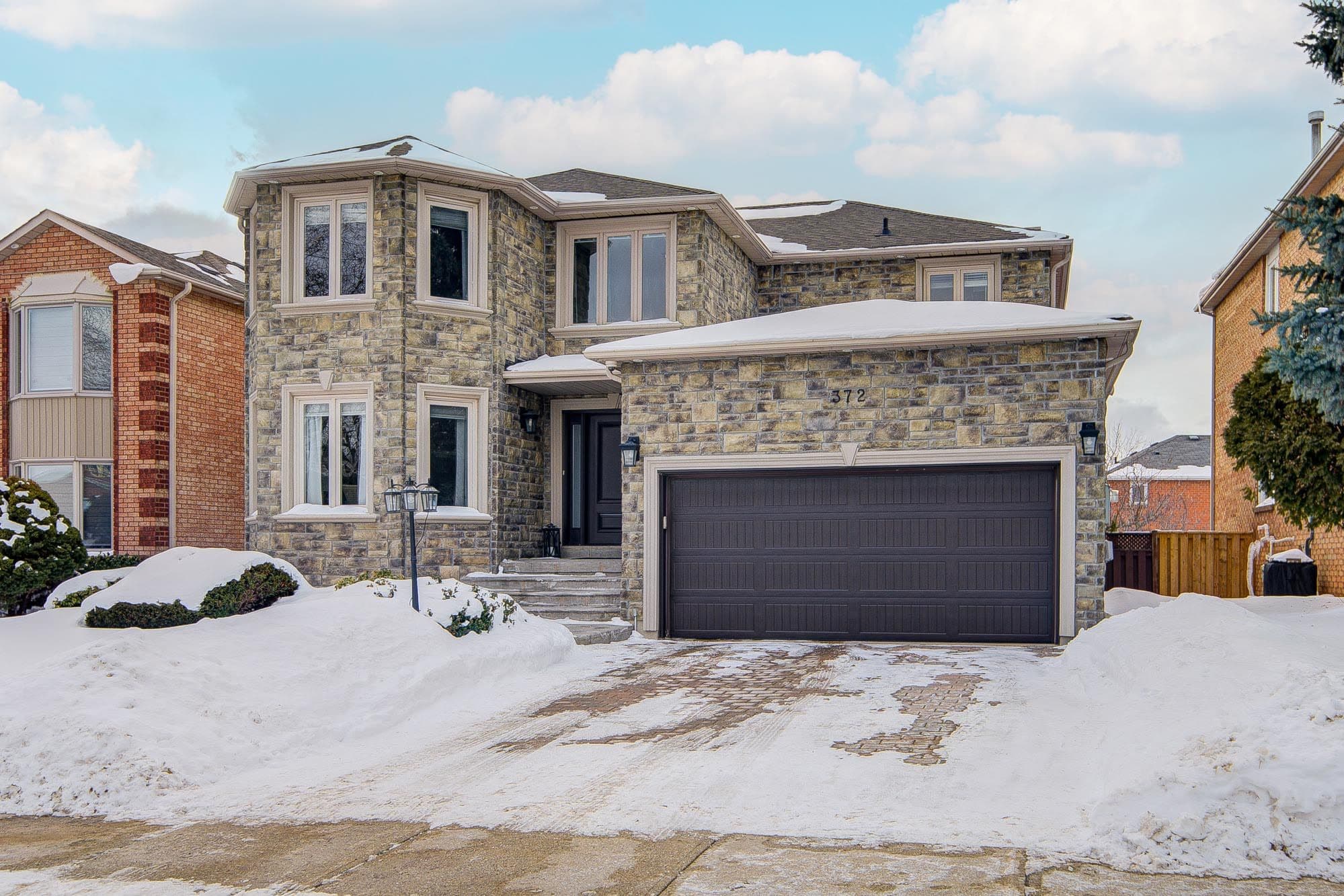 372 Greenock Drive, Vaughan, ON L6A 1M5