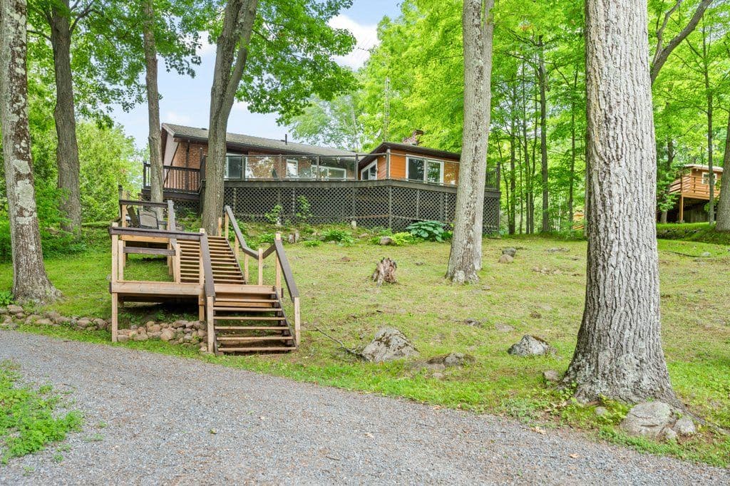 31 Acorn Lane, Frontenac, ON K0H 2V0