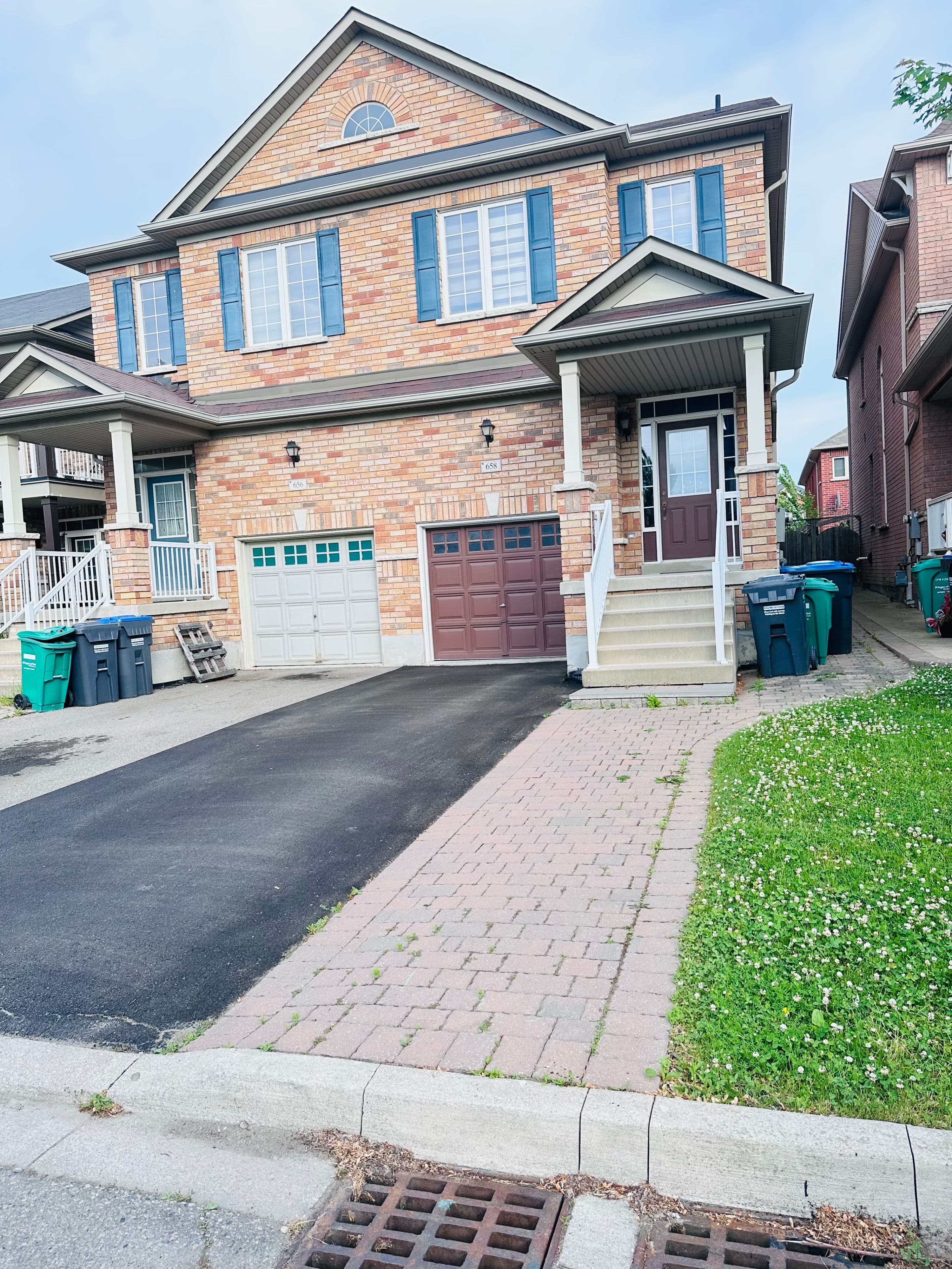 658 Coach Drive, Mississauga, ON L5R 0C5