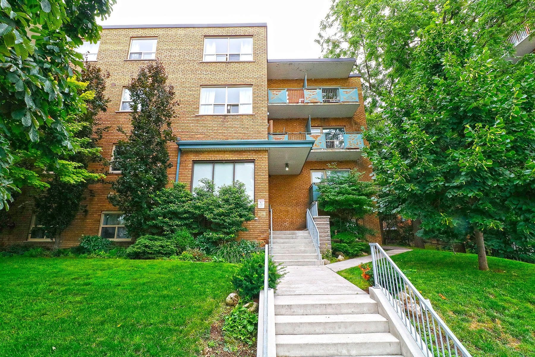 1751 Victoria Pk Avenue 308, Toronto E04, ON M1R 1S1