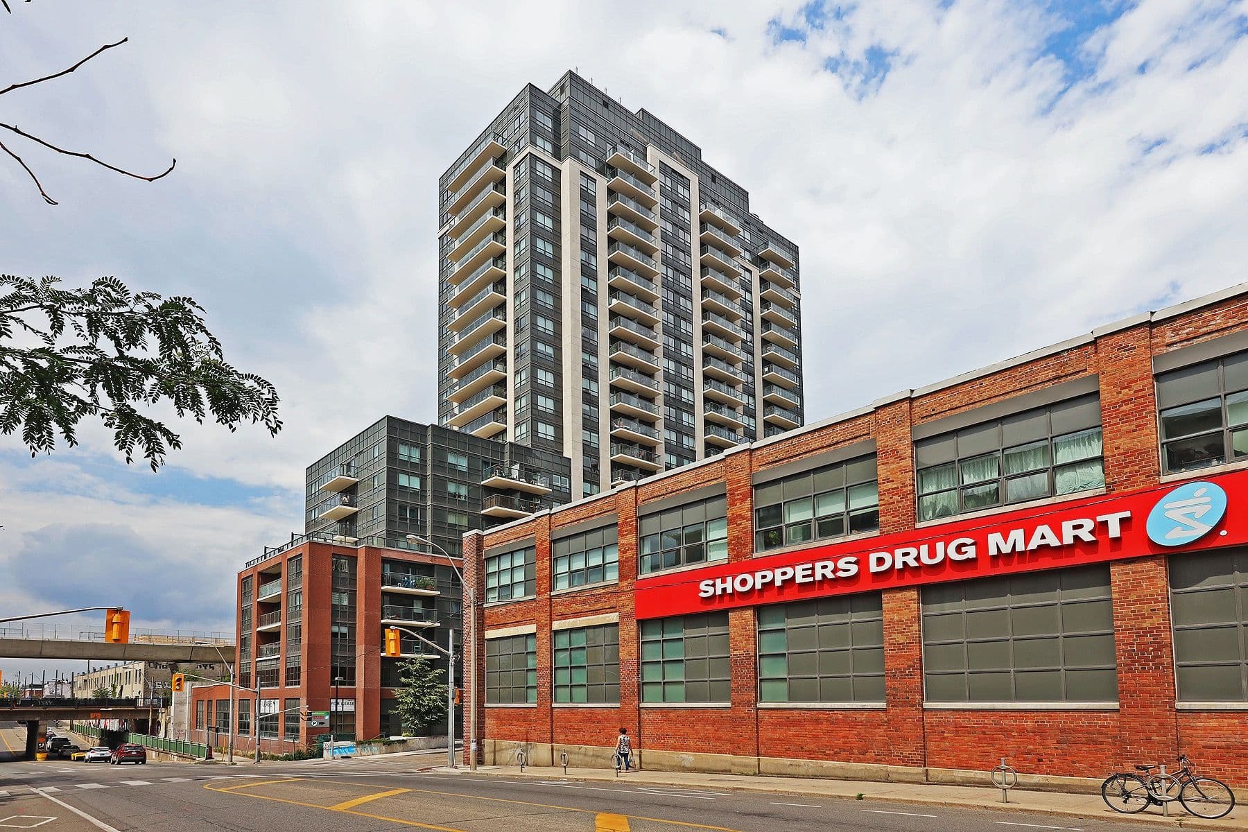 1420 Dupont Street 710, Toronto W02, ON M6H 0C2