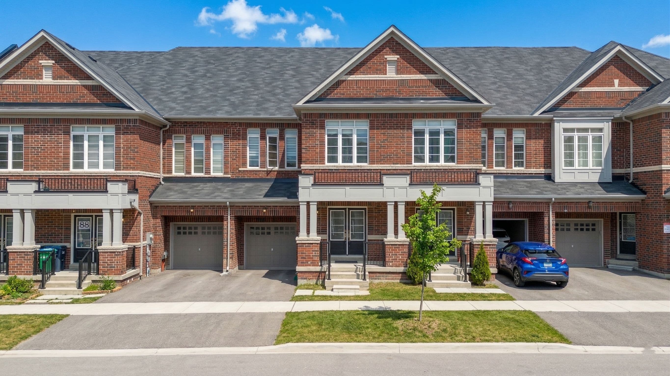 86 Ness Drive, Richmond Hill, ON L4S 0K5