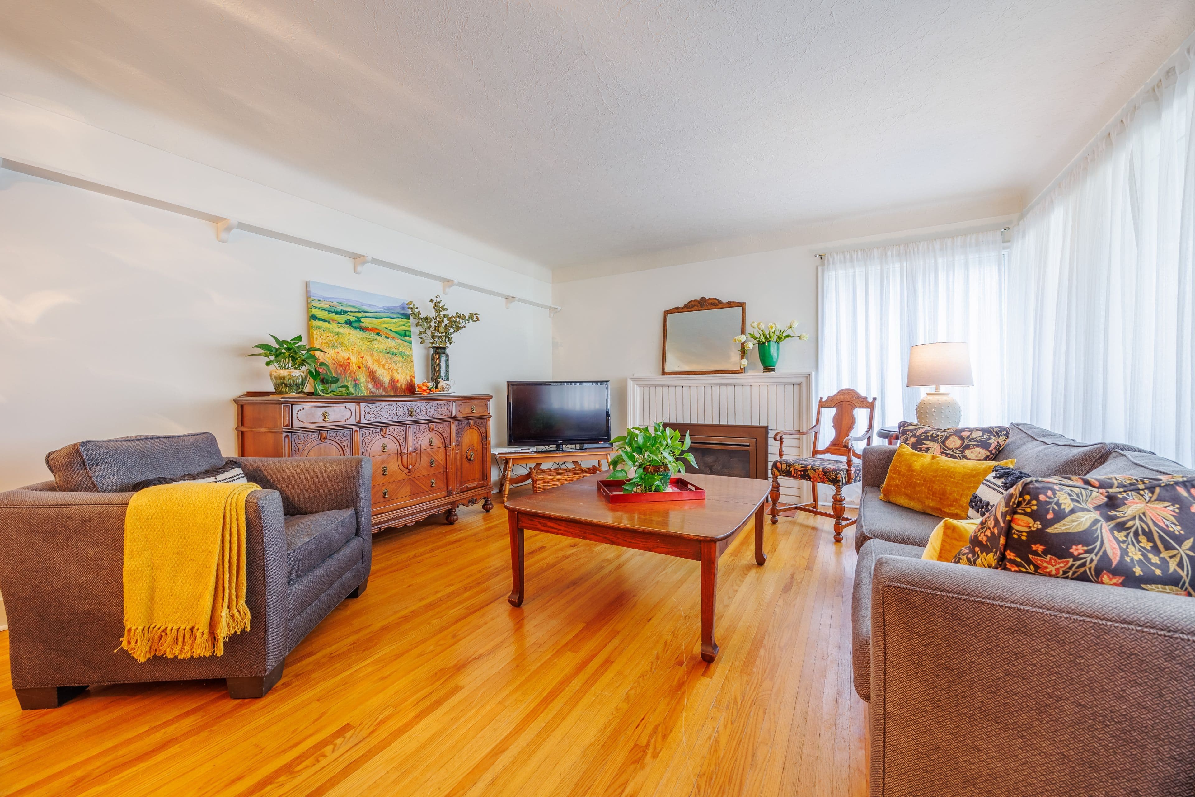 6 Mountainview Drive, St. Catharines, ON L2T 3H4