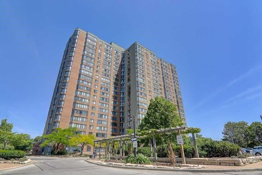 25 Bamburgh Circle 1239, Toronto E05, ON M1W 3W2