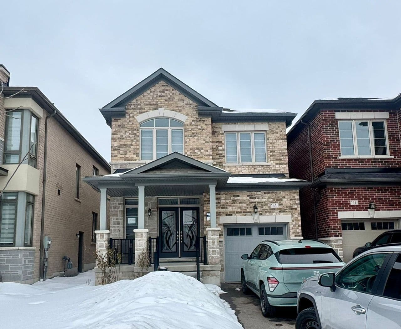 43 Ogston Crescent Bsmt, Whitby, ON L1P 0H2