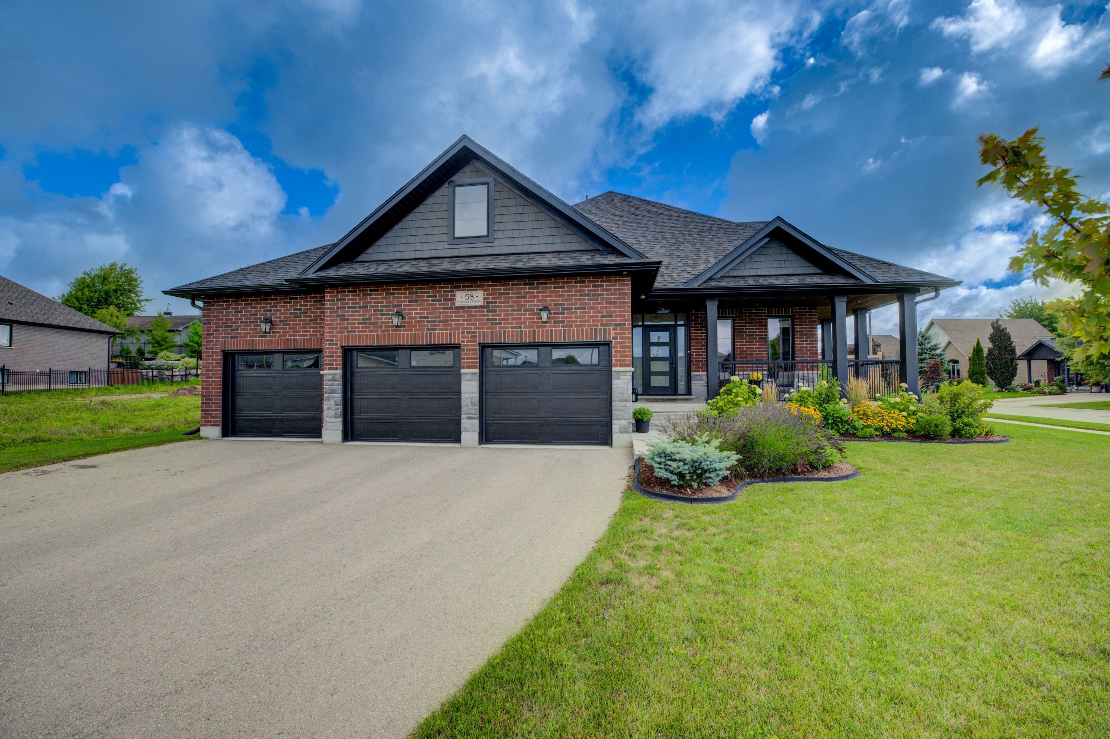 58 Carriage Crossing, Mapleton, ON N0G 1P0